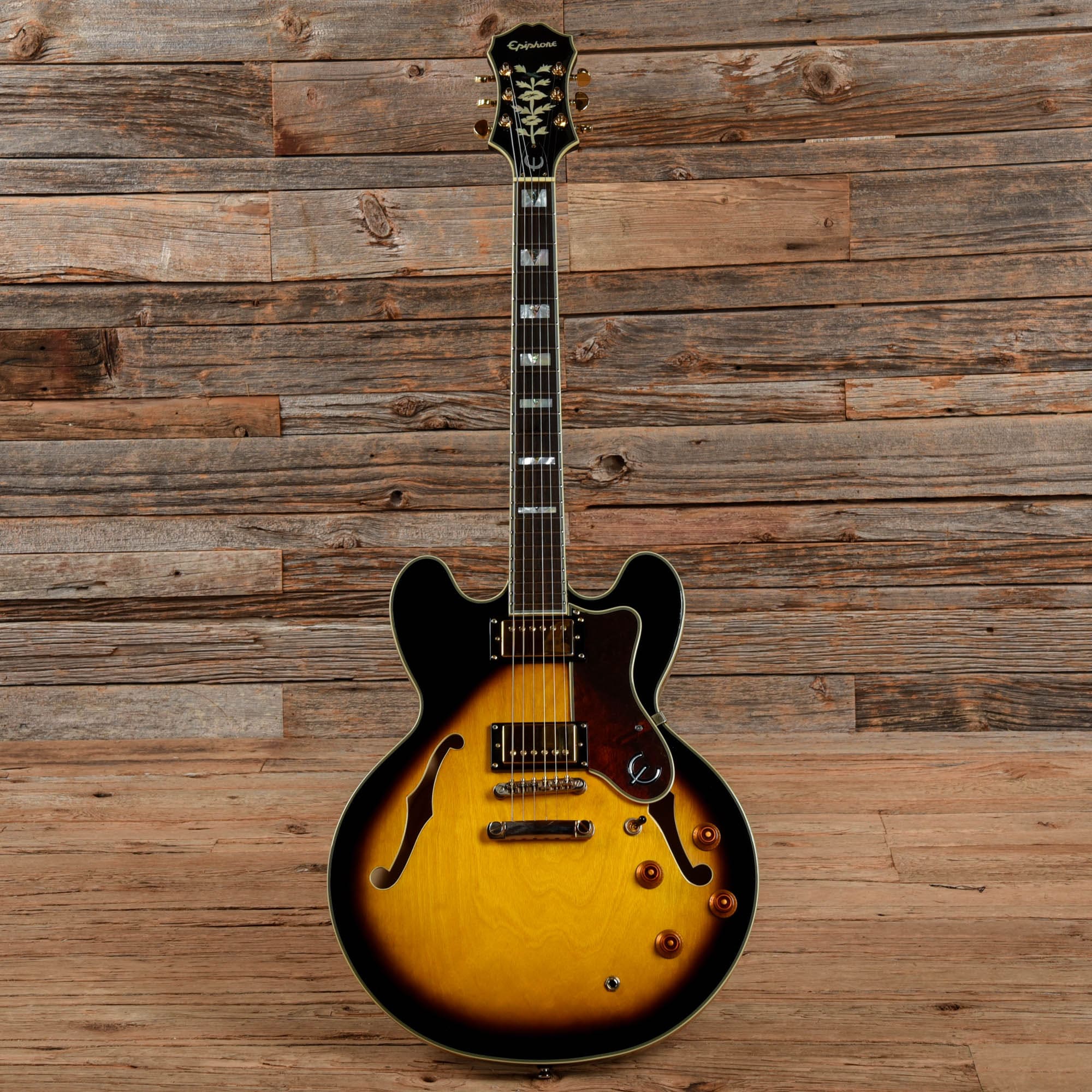 Epiphone Sheraton II Sunburst 2008 Electric Guitars / Semi-Hollow