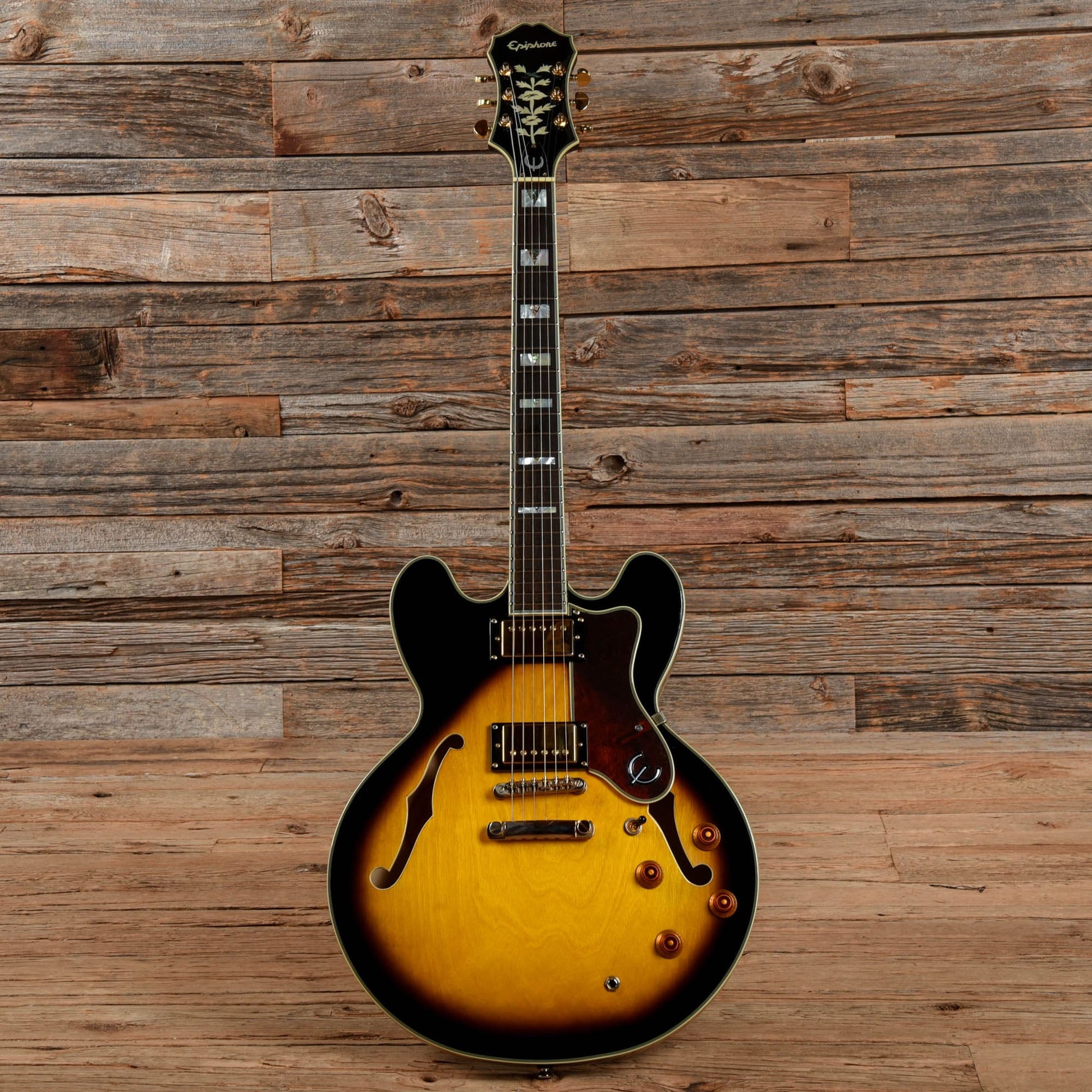 Epiphone Sheraton II Sunburst 2008 Electric Guitars / Semi-Hollow