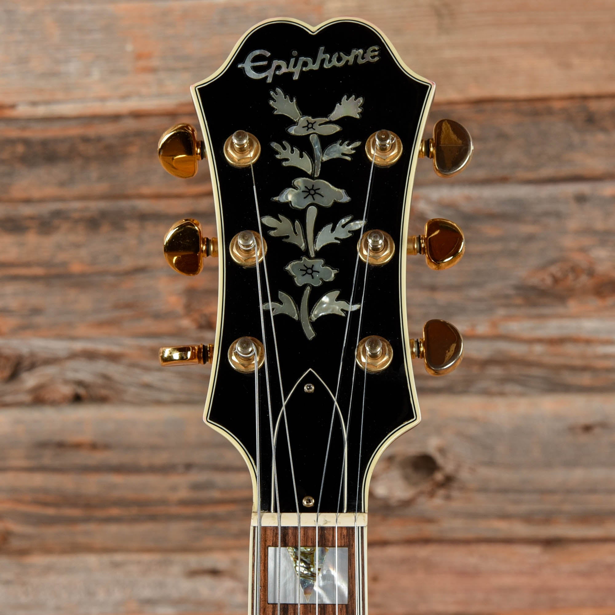 Epiphone USA Sheraton Sunburst 1993 Electric Guitars / Semi-Hollow
