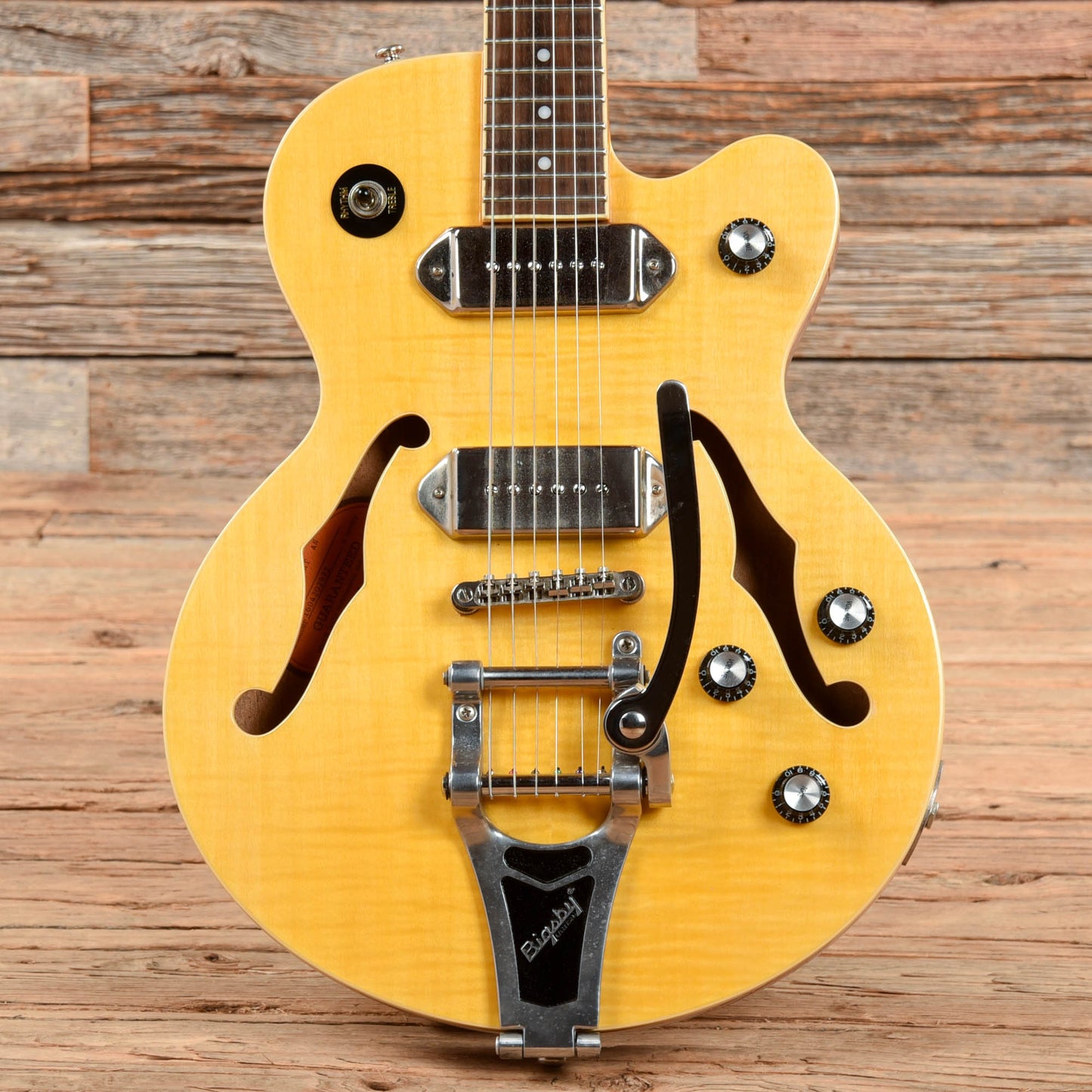Epiphone Wildkat Antique Natural 2016 Electric Guitars / Semi-Hollow