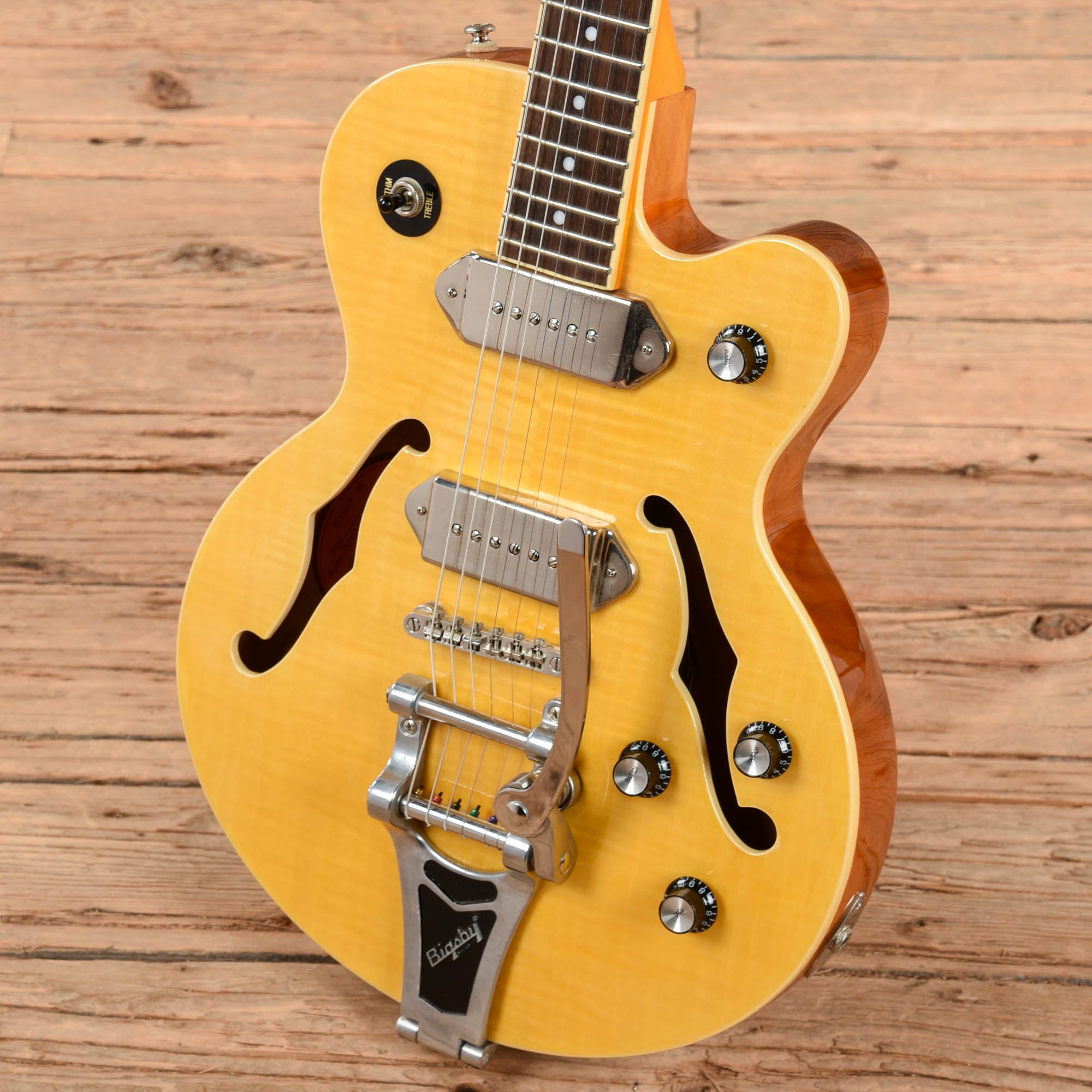 Epiphone Wildkat Antique Natural 2016 Electric Guitars / Semi-Hollow