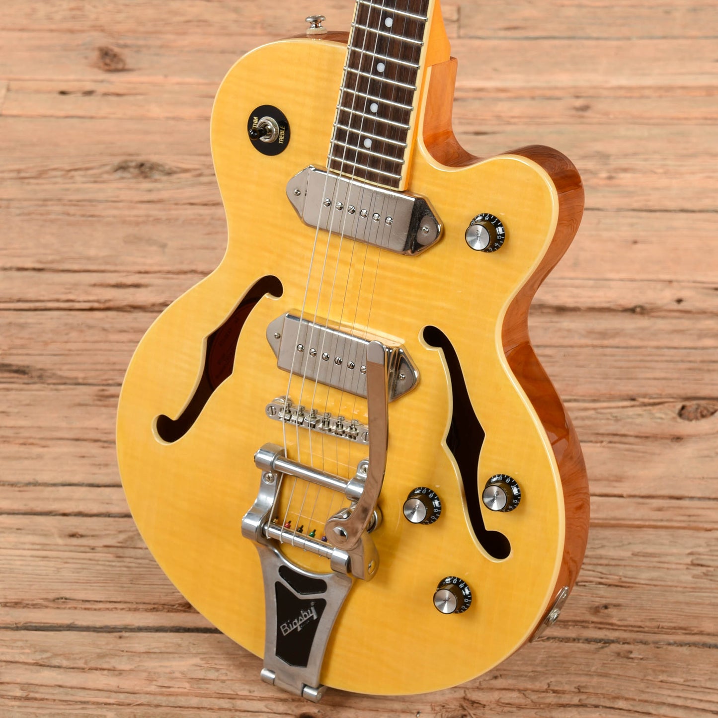 Epiphone Wildkat Antique Natural 2016 Electric Guitars / Semi-Hollow