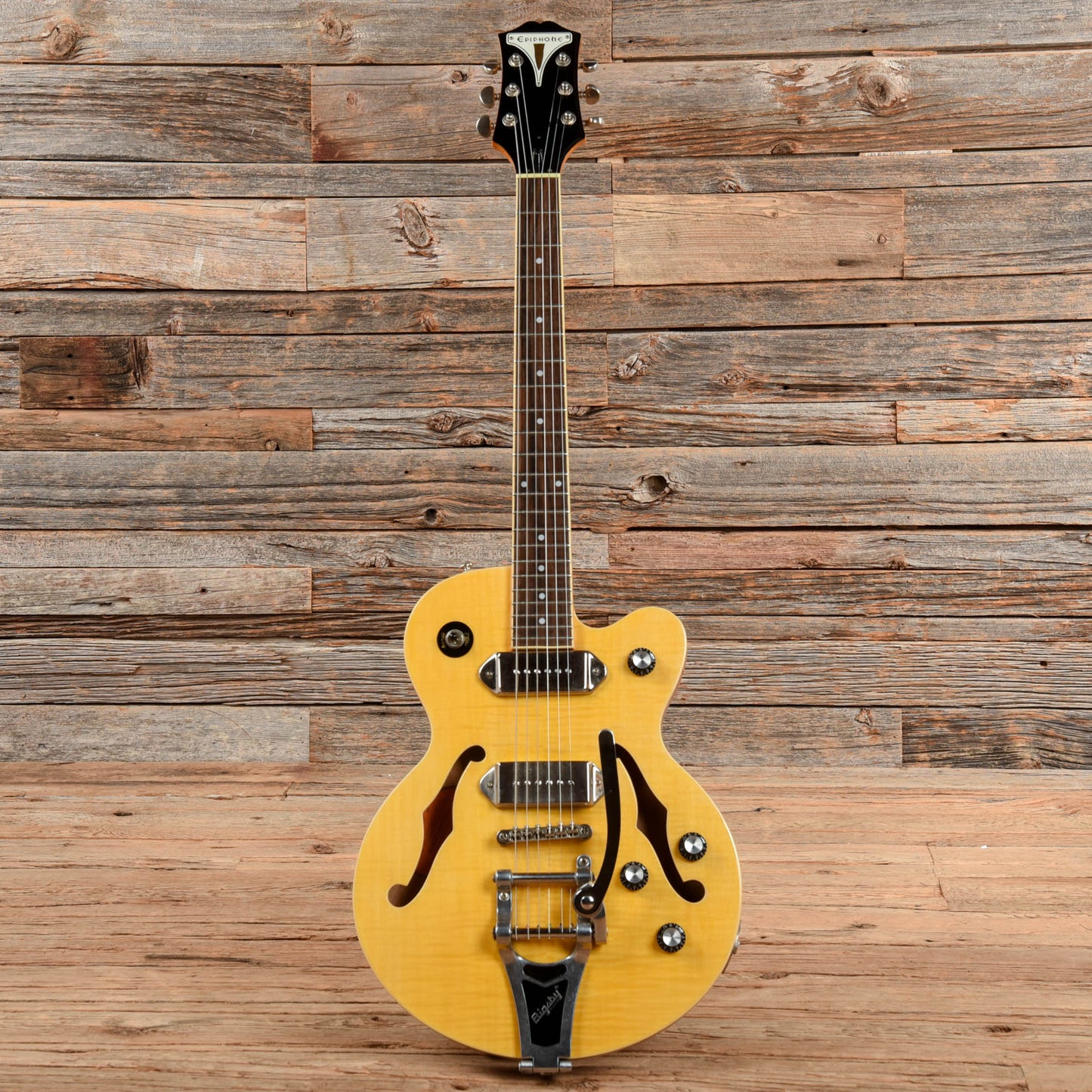 Epiphone Wildkat Antique Natural 2016 Electric Guitars / Semi-Hollow