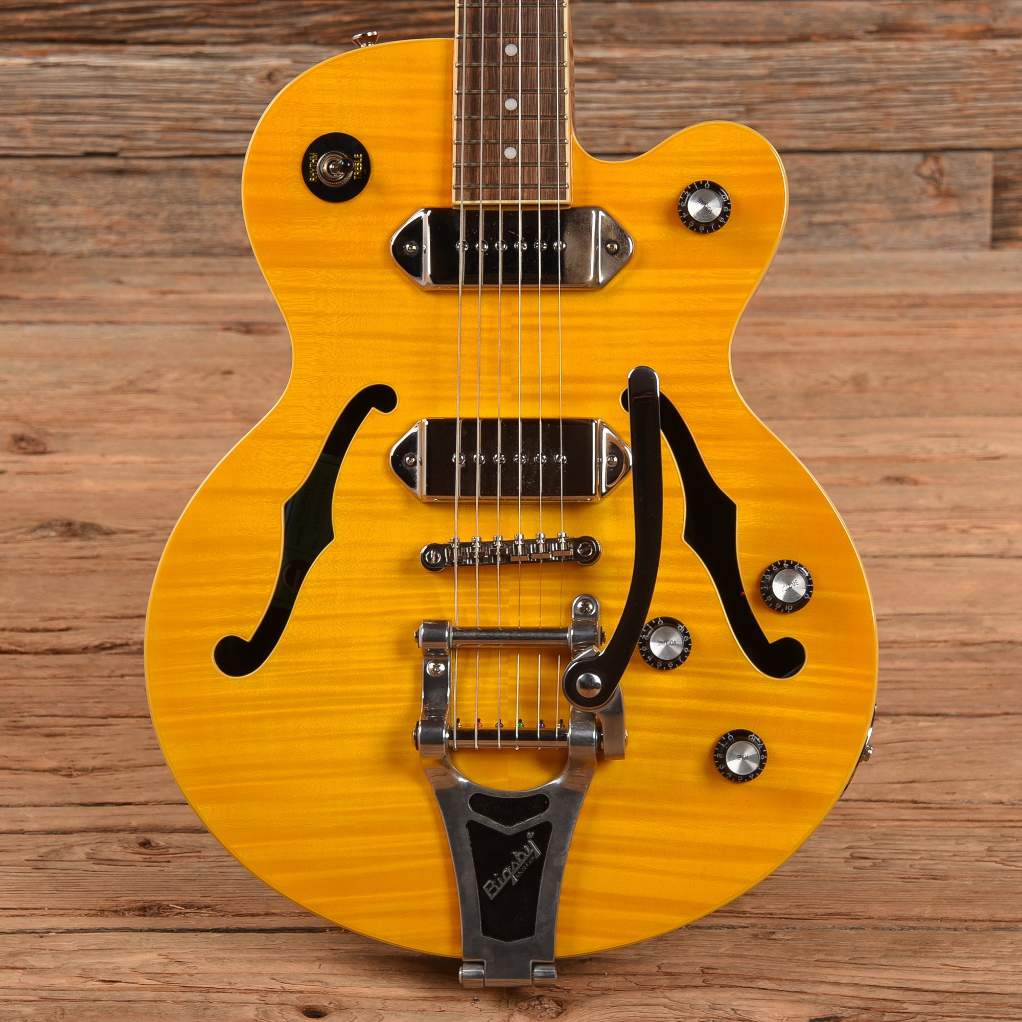 Epiphone Wildkat Natural 2021 Electric Guitars / Semi-Hollow