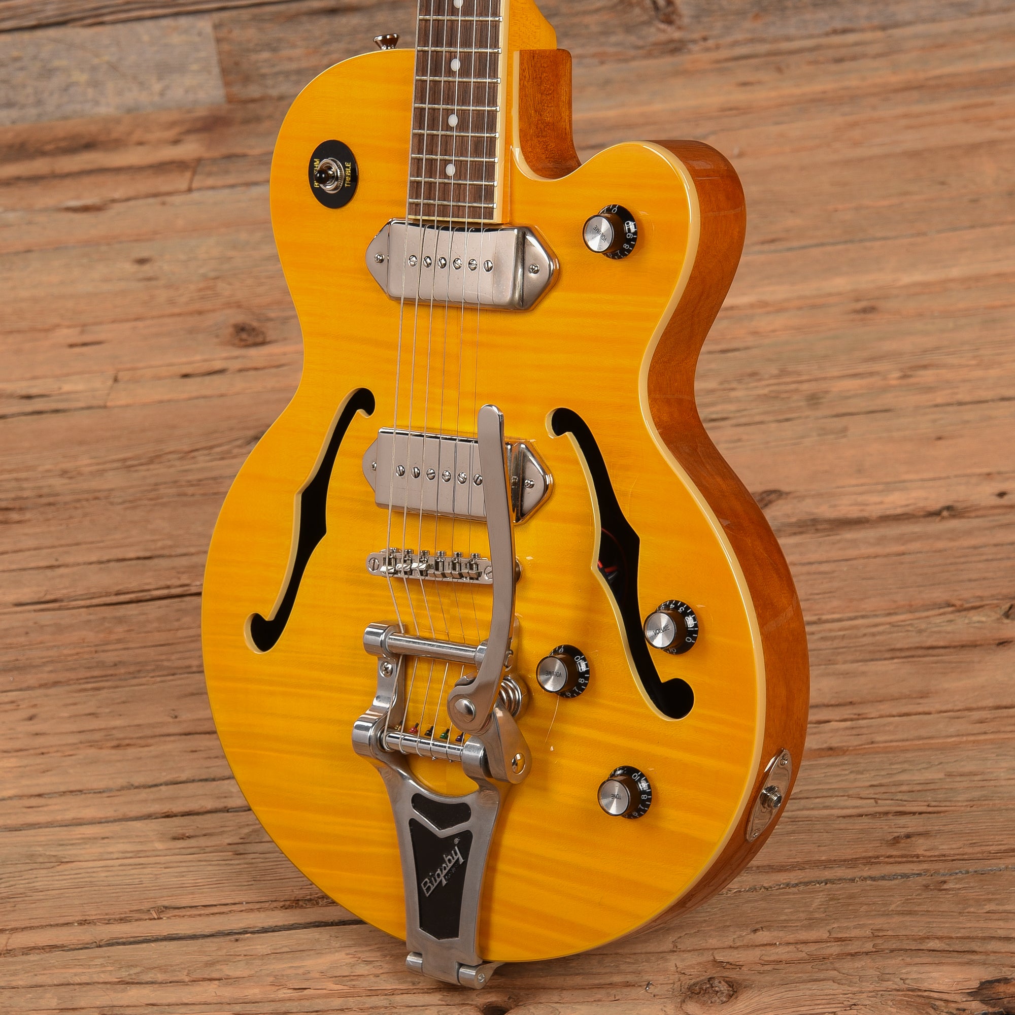 Epiphone Wildkat Natural 2021 Electric Guitars / Semi-Hollow