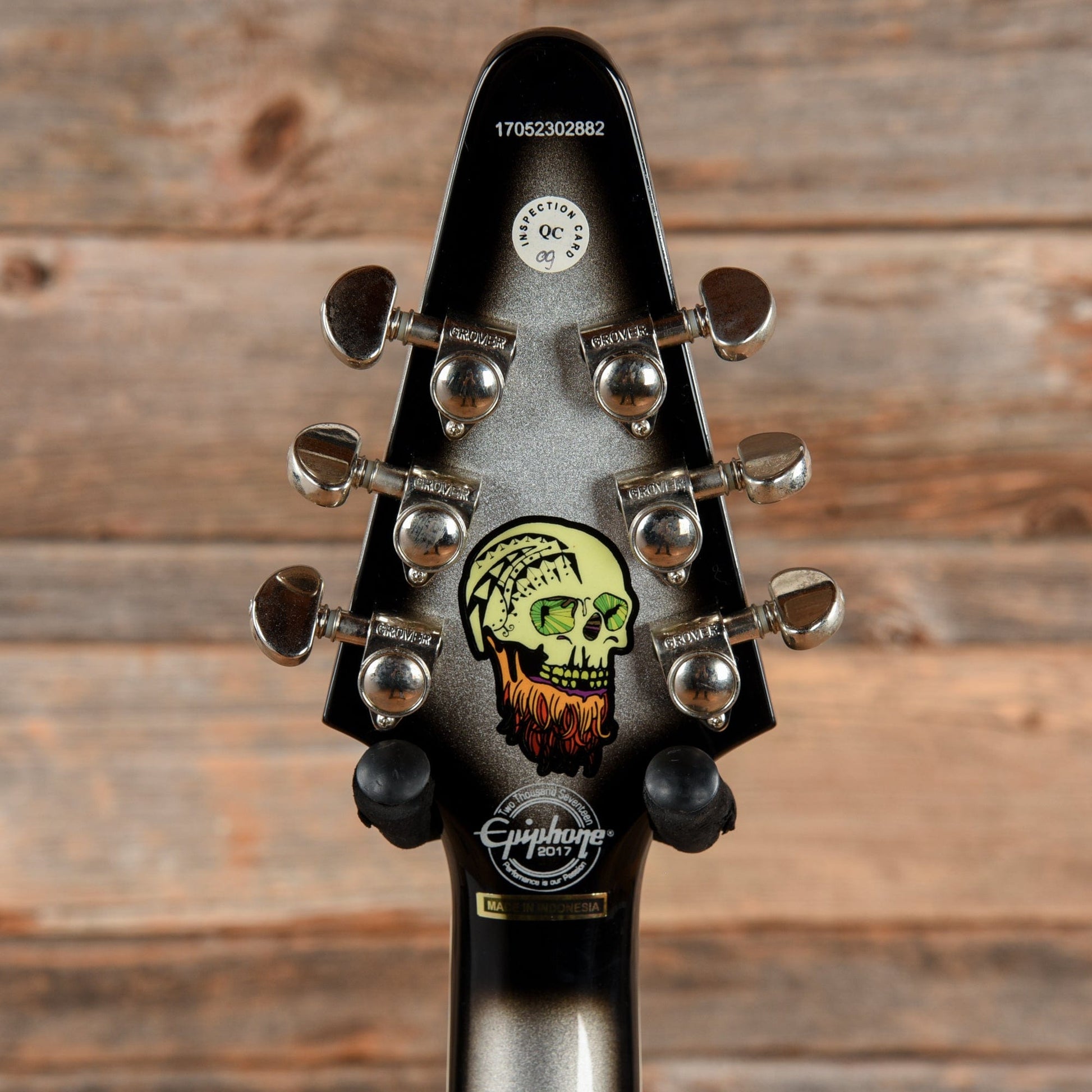 brent hinds gear Epiphone Brent Hinds Signature Flying V Silverburst 2017 – Chicago Music Exchange