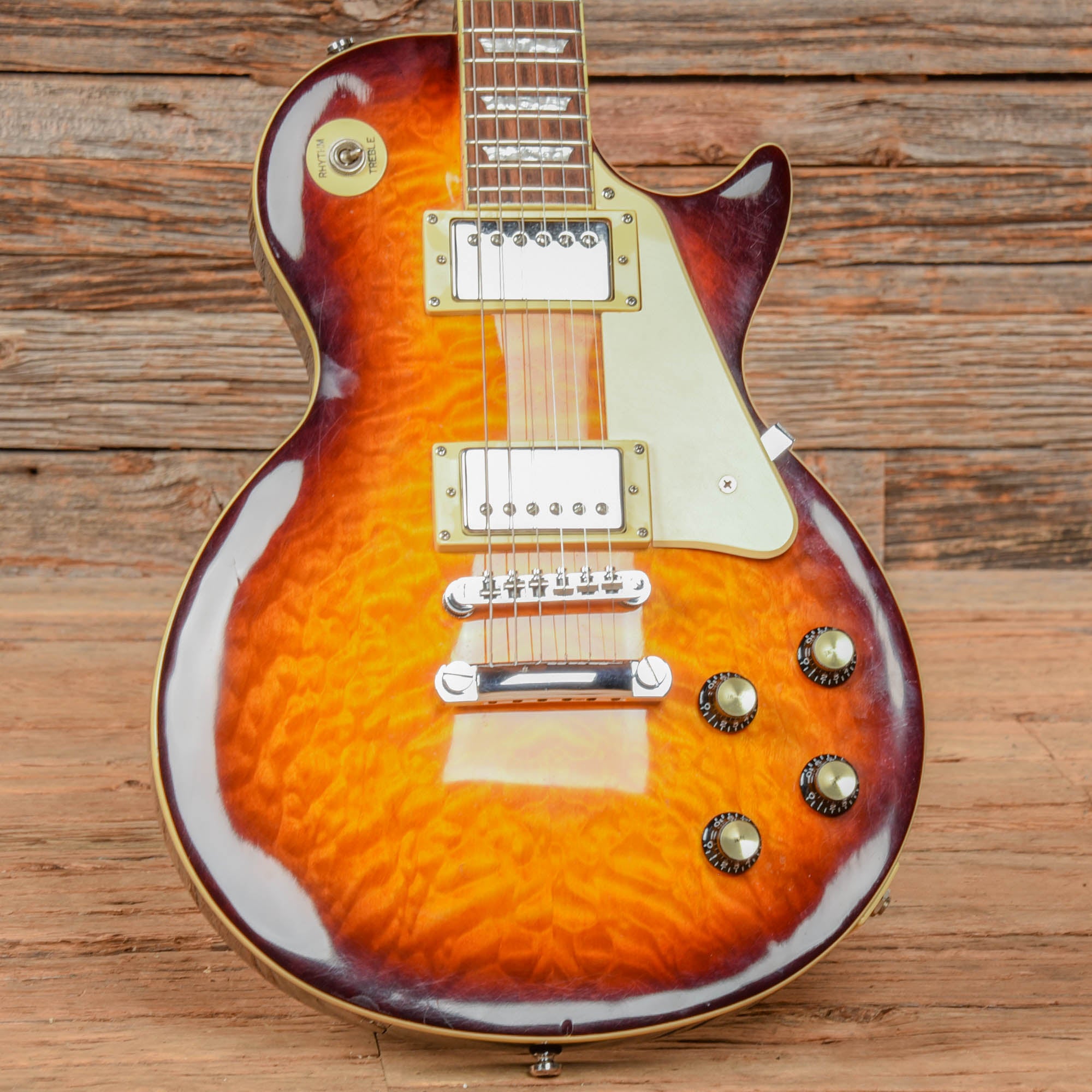Epiphone Les Paul Classic Quilt Top Sunburst 2003 Electric Guitars / Solid Body