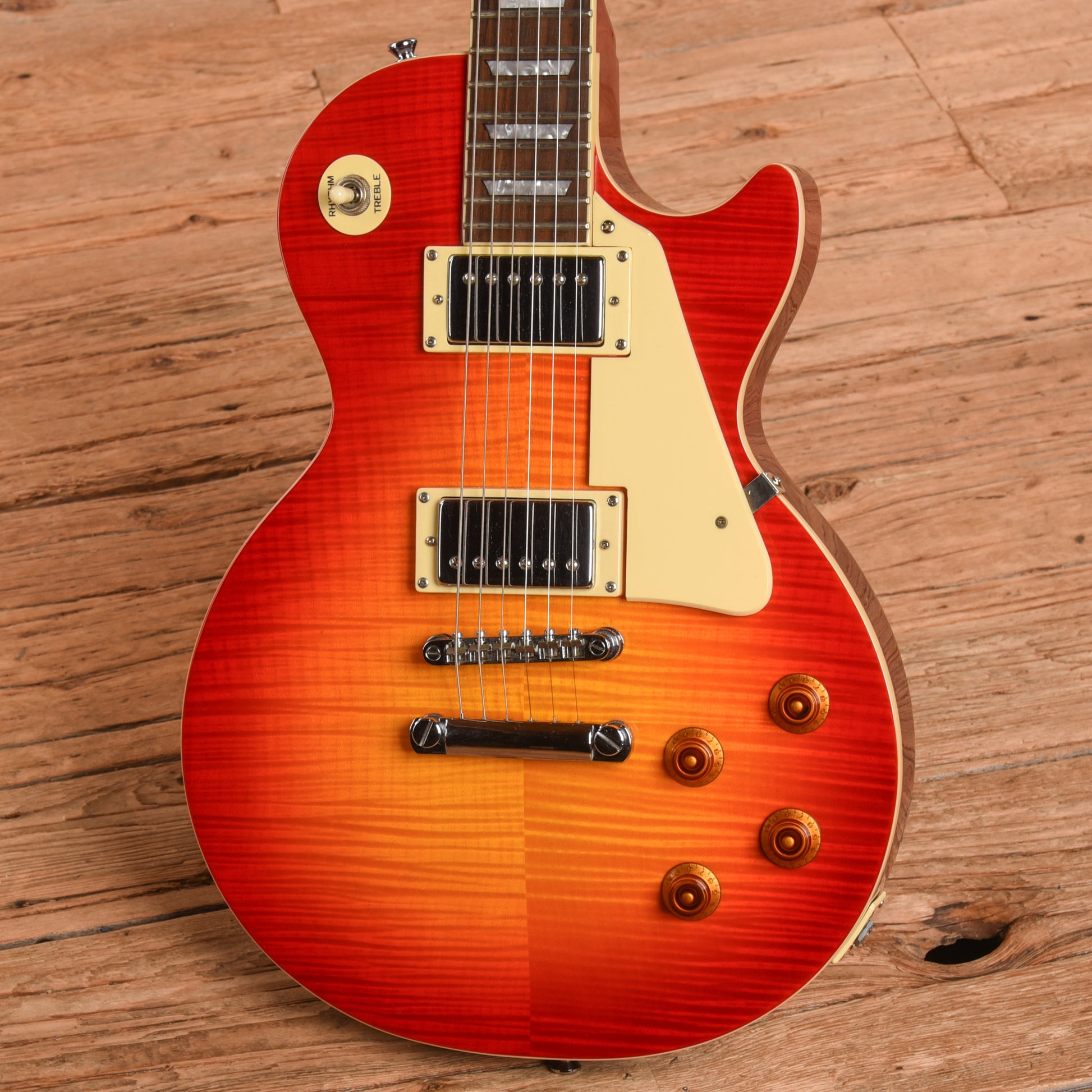 Epiphone Les Paul Standard Cherry Sunburst 2005 Electric Guitars / Solid Body