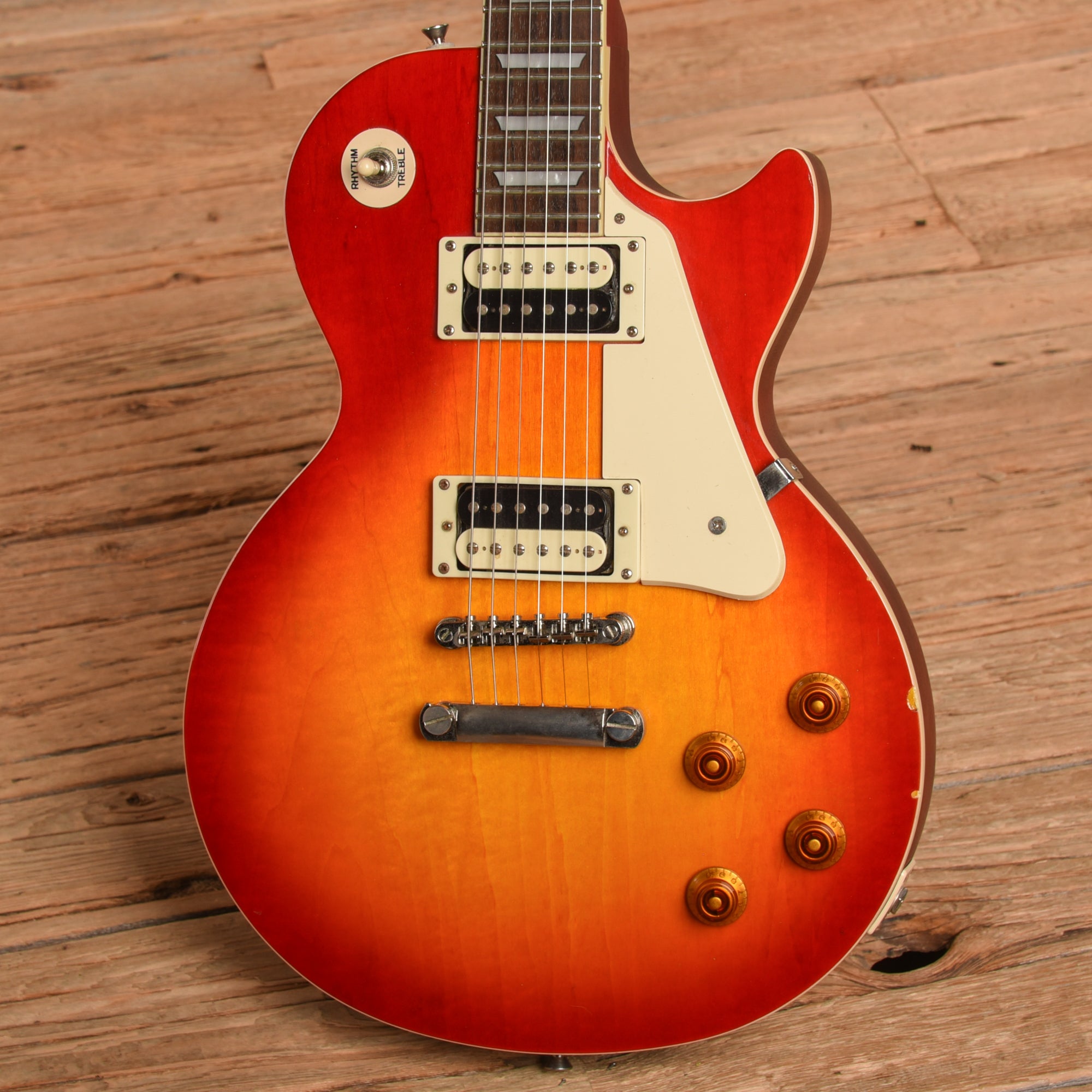 Epiphone Les Paul Traditional PRO Sunburst 2011 Electric Guitars / Solid Body