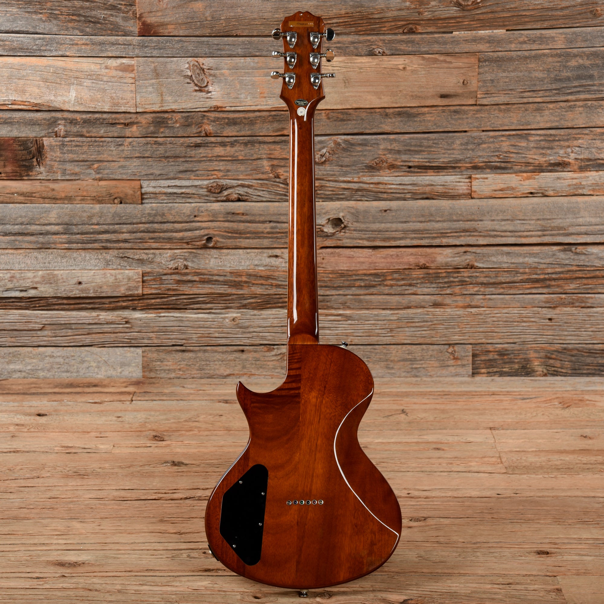 Epiphone Nighthawk Custom Reissue Honey Burst – Chicago Music Exchange