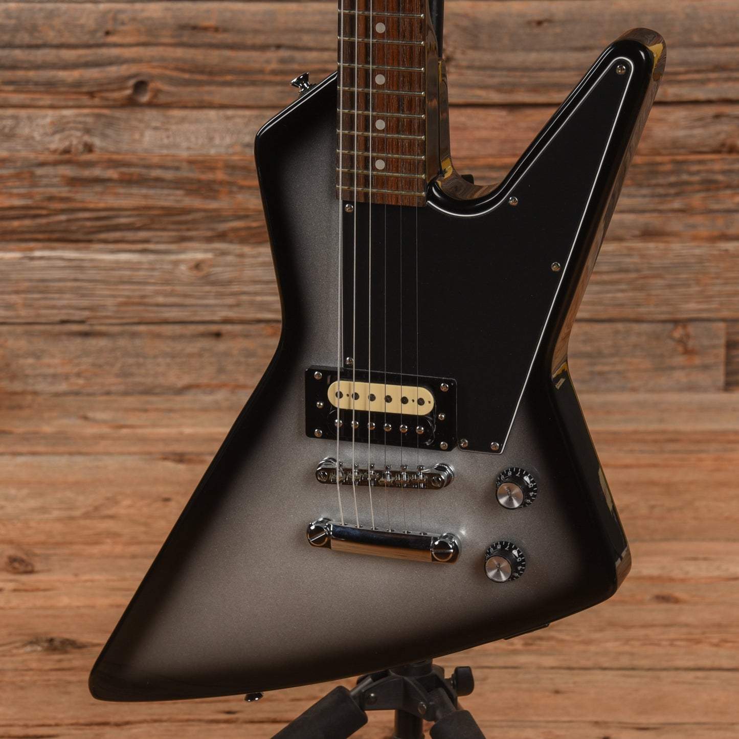 Epiphone PRO-1 Explorer Silverburst Electric Guitars / Solid Body