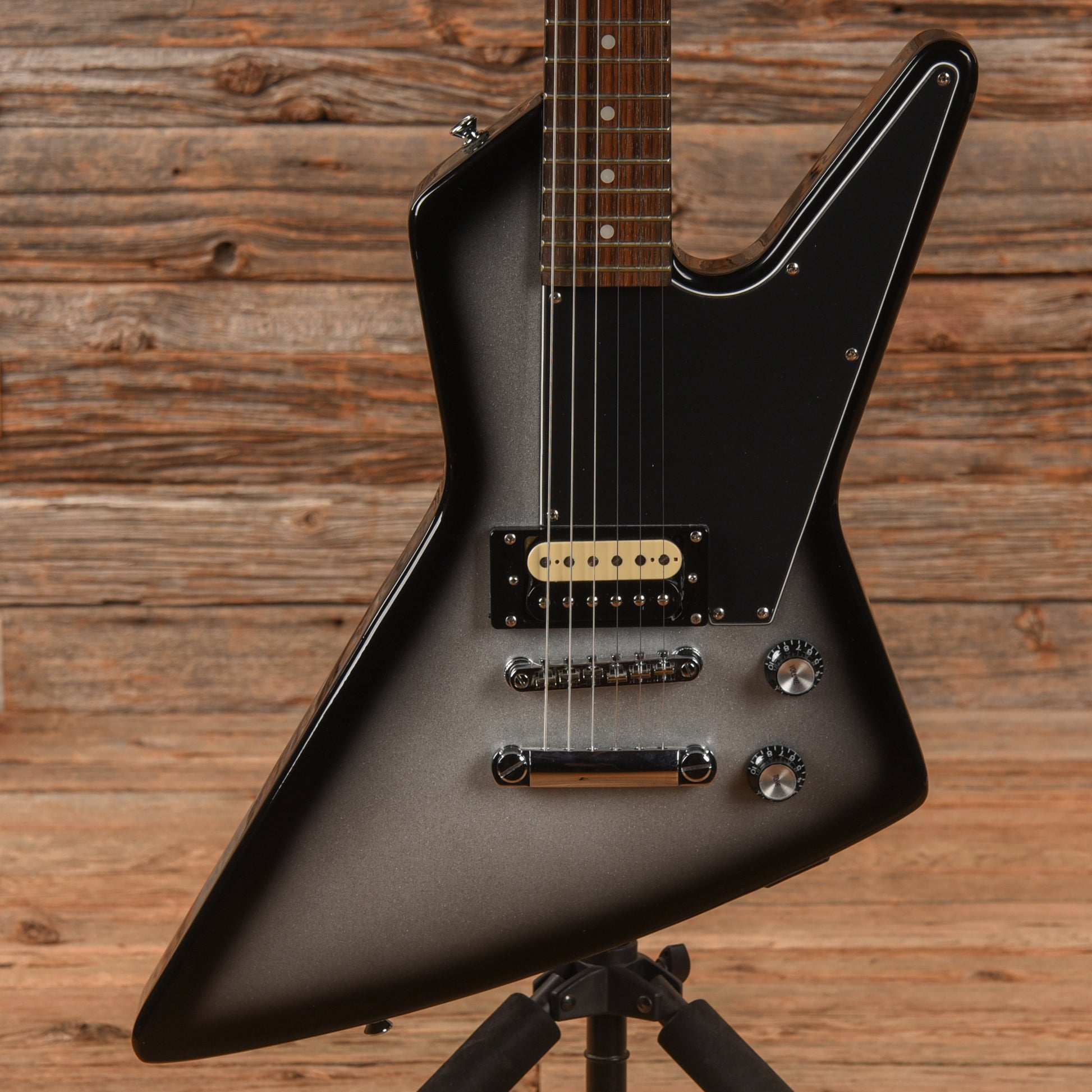 Epiphone PRO-1 Explorer Silverburst Electric Guitars / Solid Body