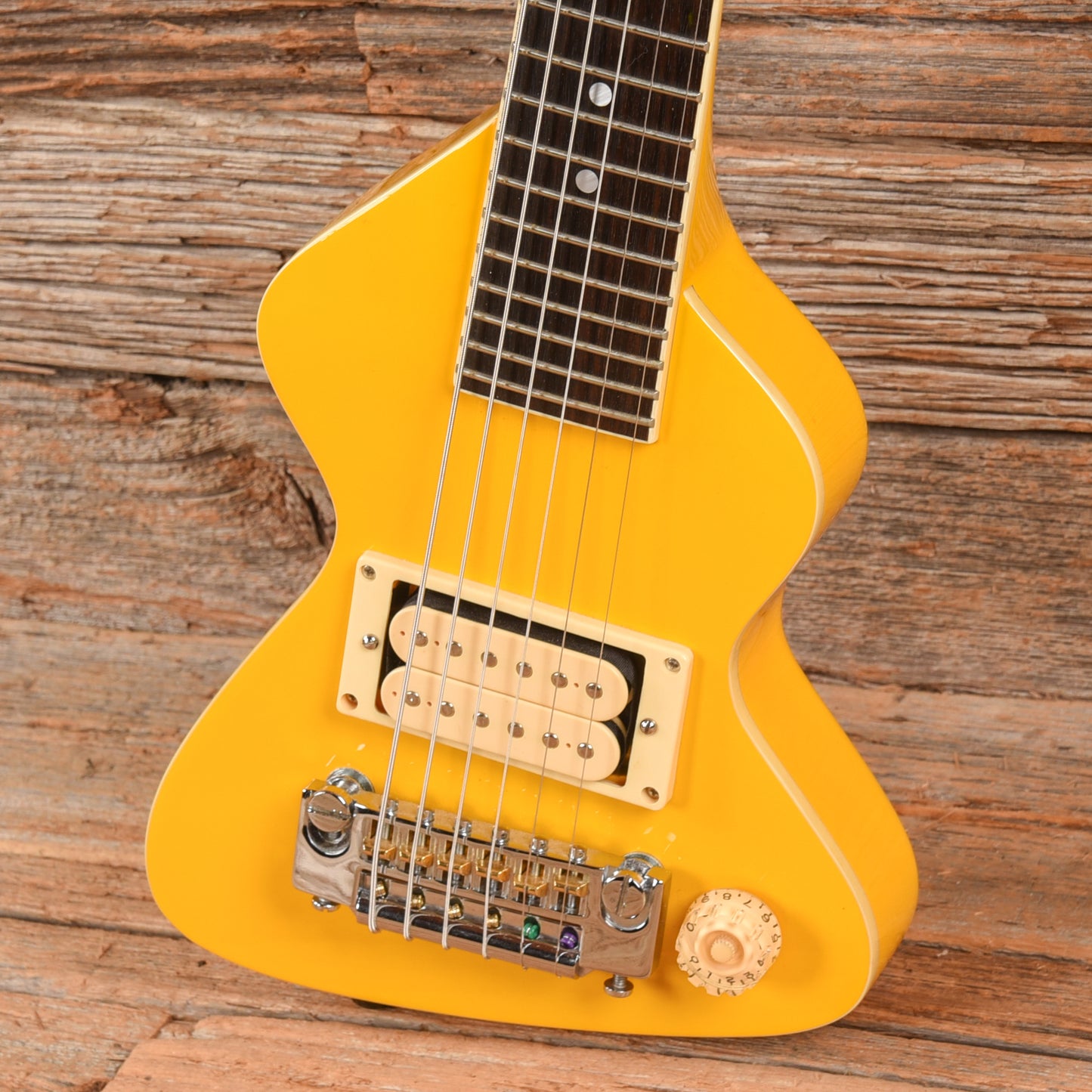Erlewine Chiquita Travel Guitar Yellow Electric Guitars / Solid Body
