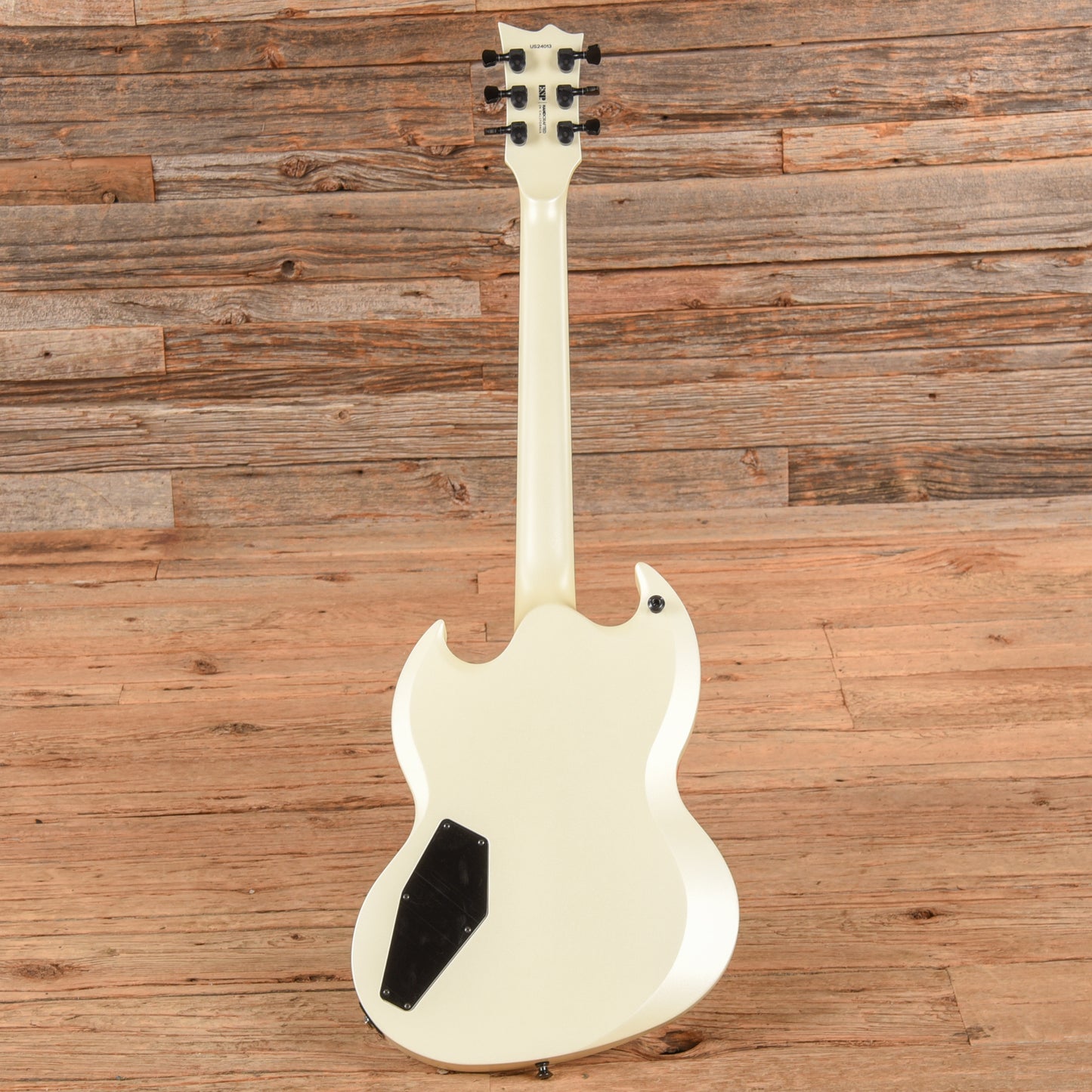 ESP USA Viper White 2024 Electric Guitars / Solid Body
