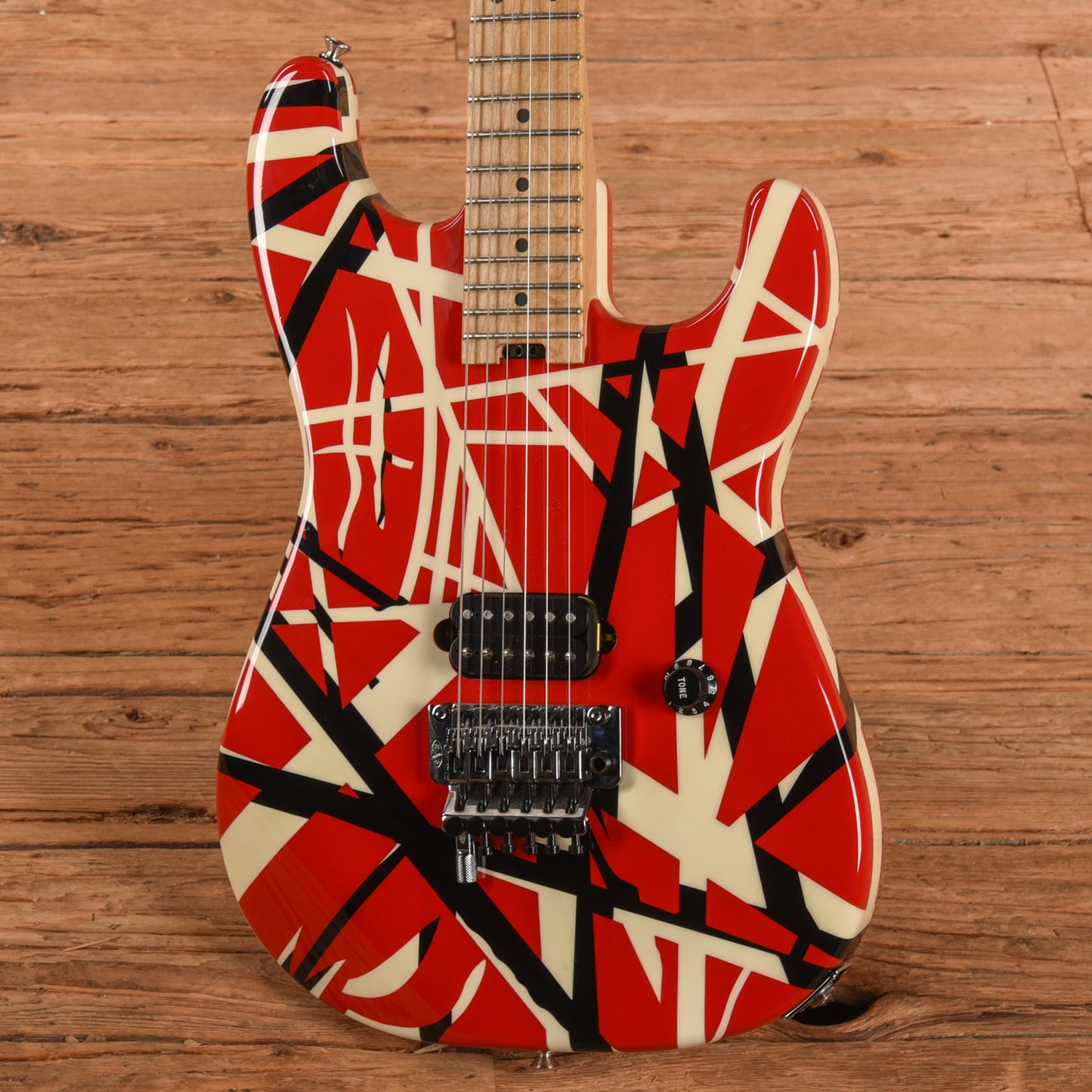 EVH Striped Series Red / White / Black 2020 Electric Guitars