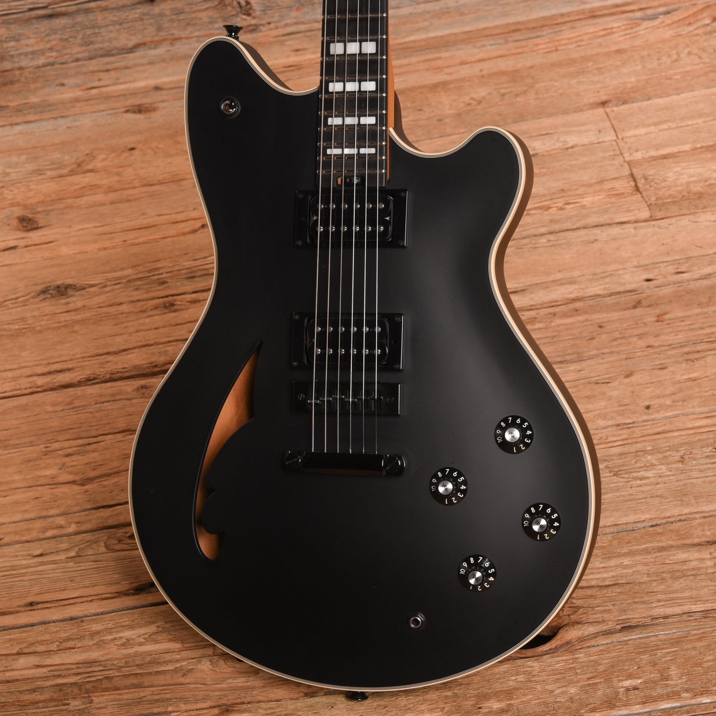 EVH SA-126 Special Stealth 2024 Electric Guitars / Semi-Hollow