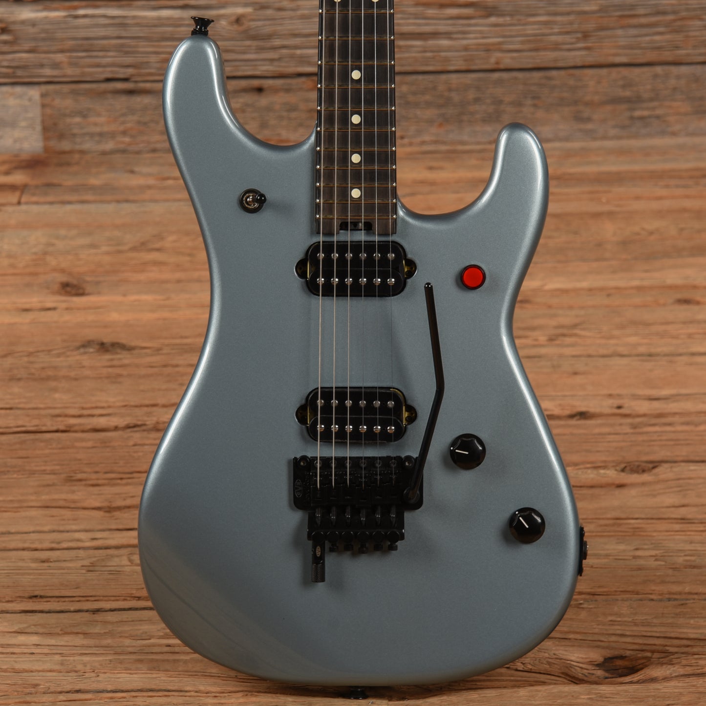 EVH 5150 Standard Ice Blue Metallic 2021 Electric Guitars / Solid Body