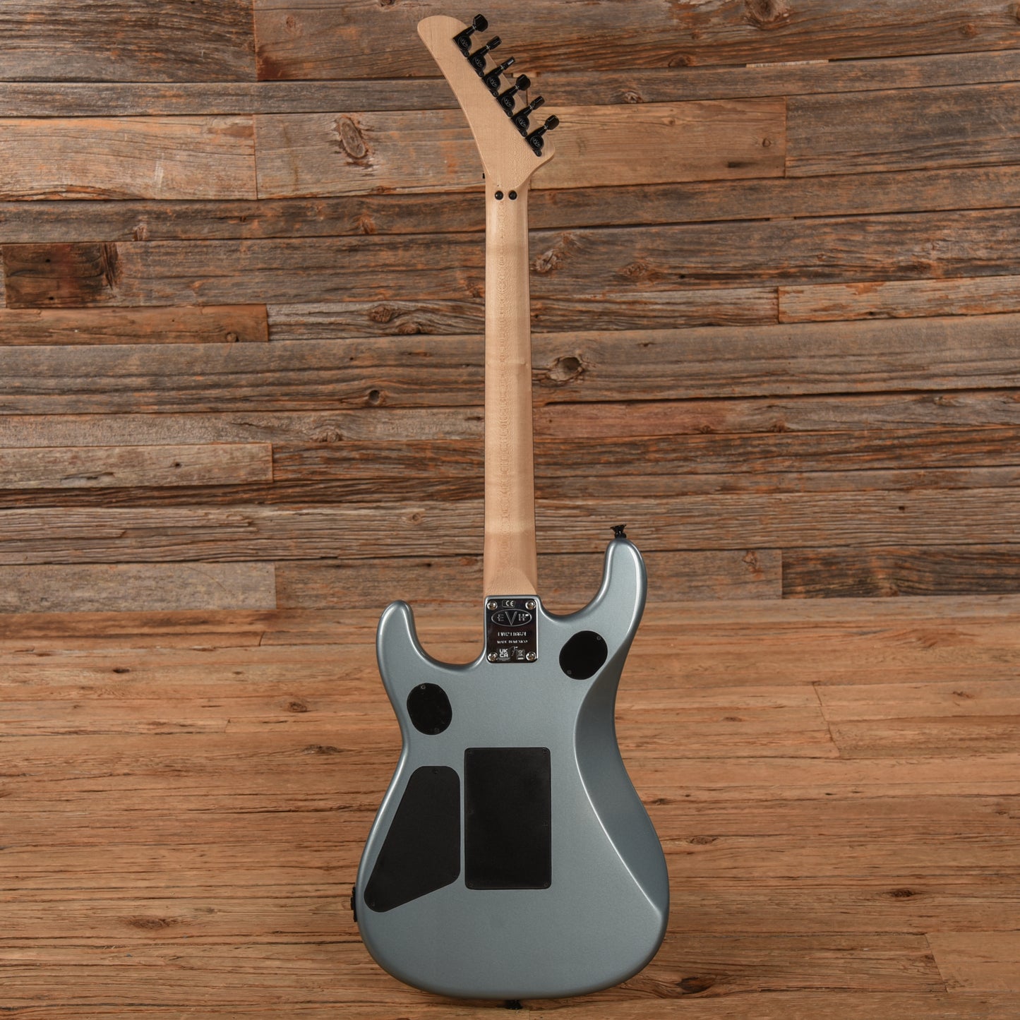 EVH 5150 Standard Ice Blue Metallic 2021 Electric Guitars / Solid Body