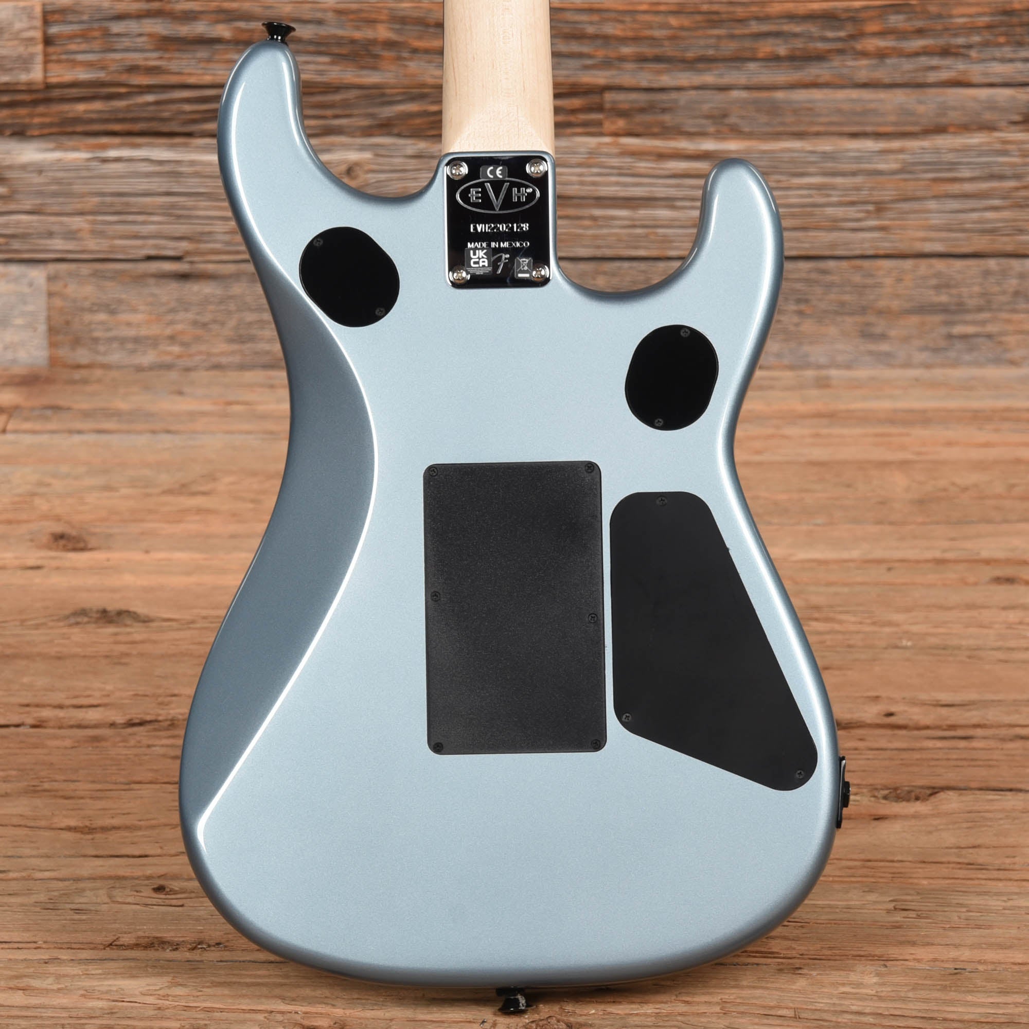 EVH 5150 Standard Ice Blue Metallic 2022 LEFTY Electric Guitars / Solid Body