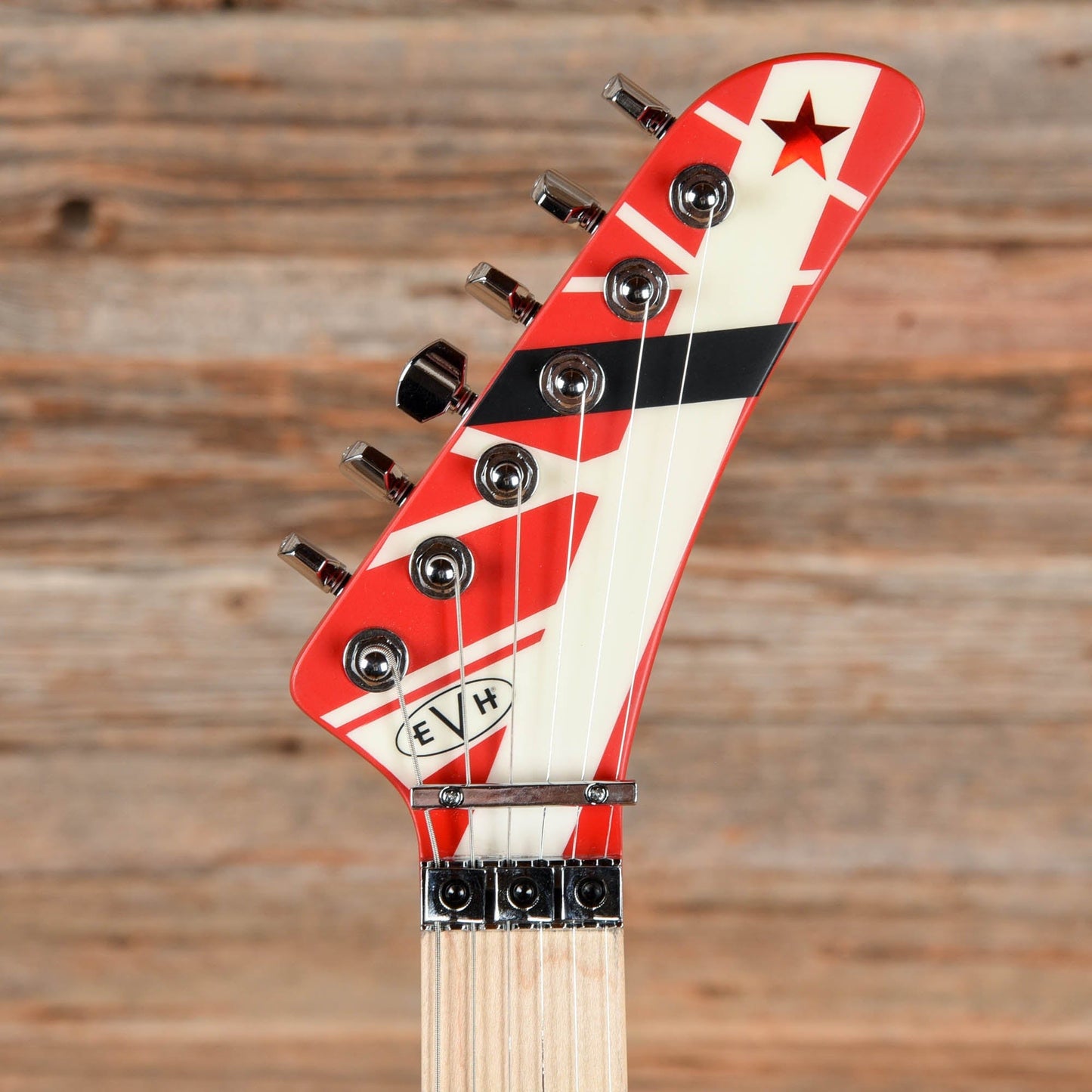 EVH 5150 Striped Series Red / Black / White 2017 Electric Guitars / Solid Body