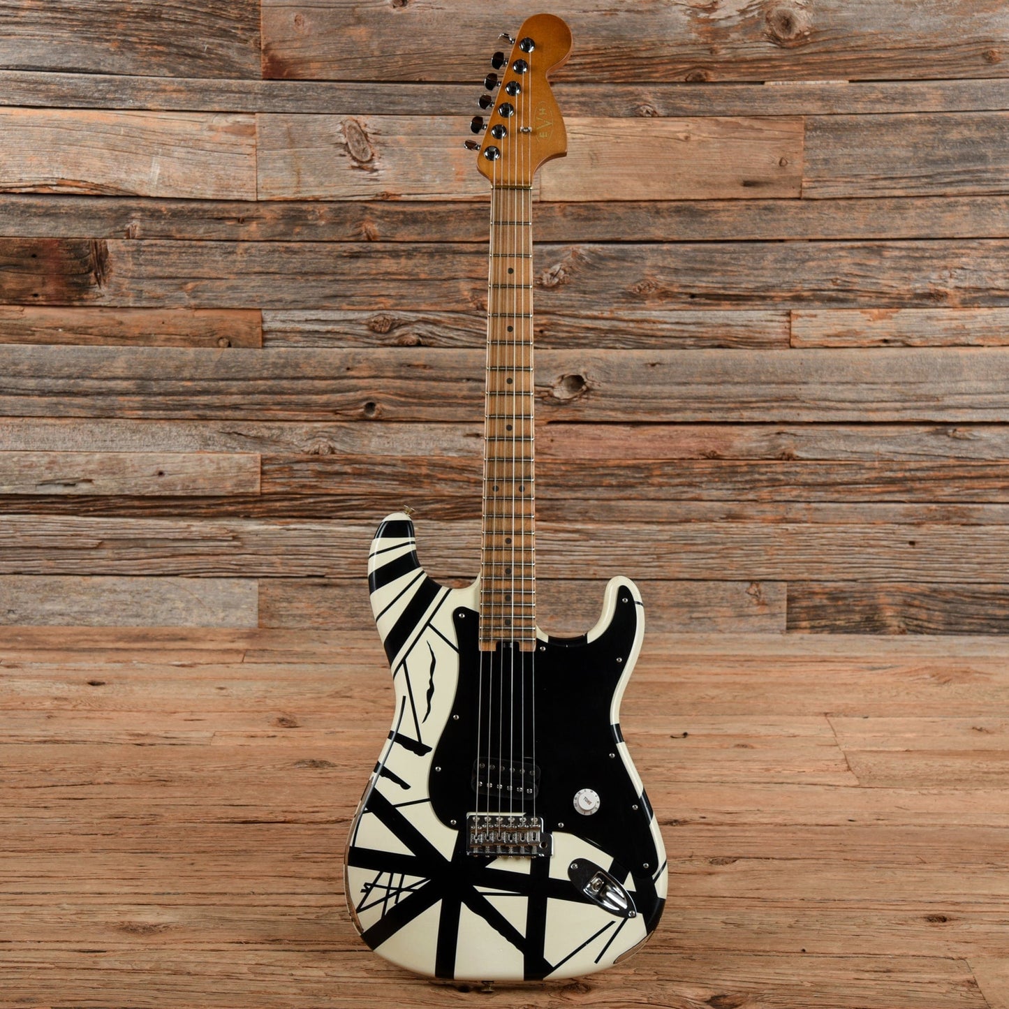 EVH Striped Series 78 Eruption White/Black 2022 Electric Guitars / Solid Body