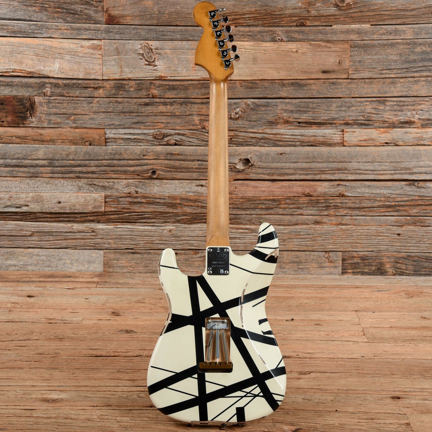 EVH Striped Series 78 Eruption White/Black 2022 Electric Guitars / Solid Body