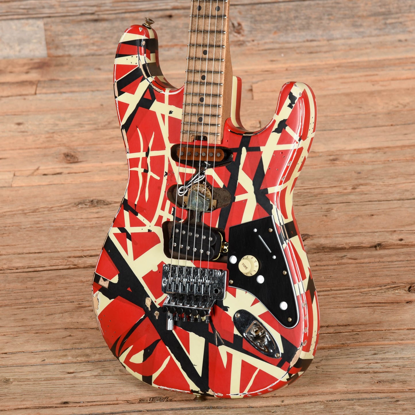 EVH Striped Series Frankie Relic Red / White / Black 2021 Electric Guitars / Solid Body