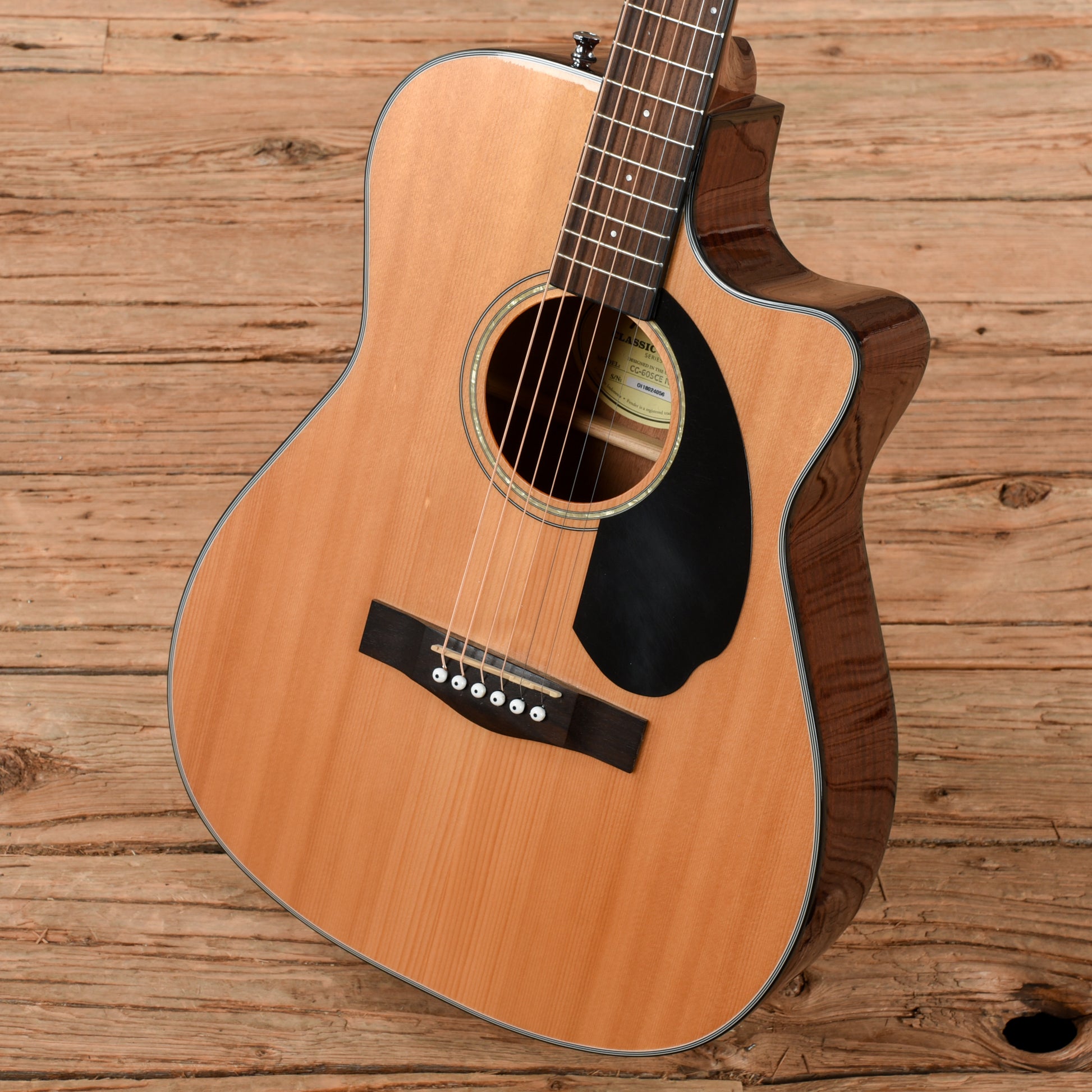 Fender CC-60SCE Natural Acoustic Guitars / Built-in Electronics