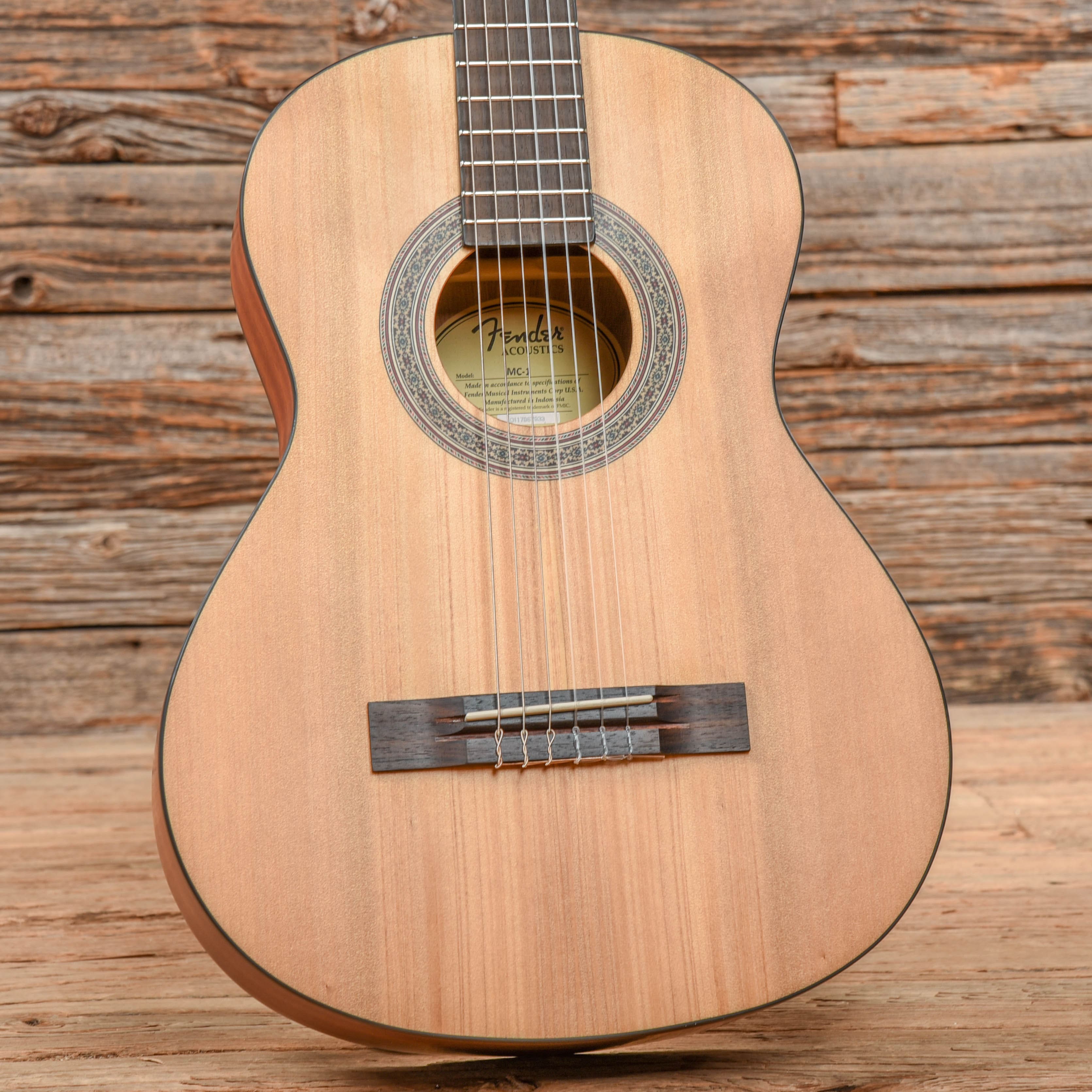 Fender MC-1 Natural Acoustic Guitars / Classical