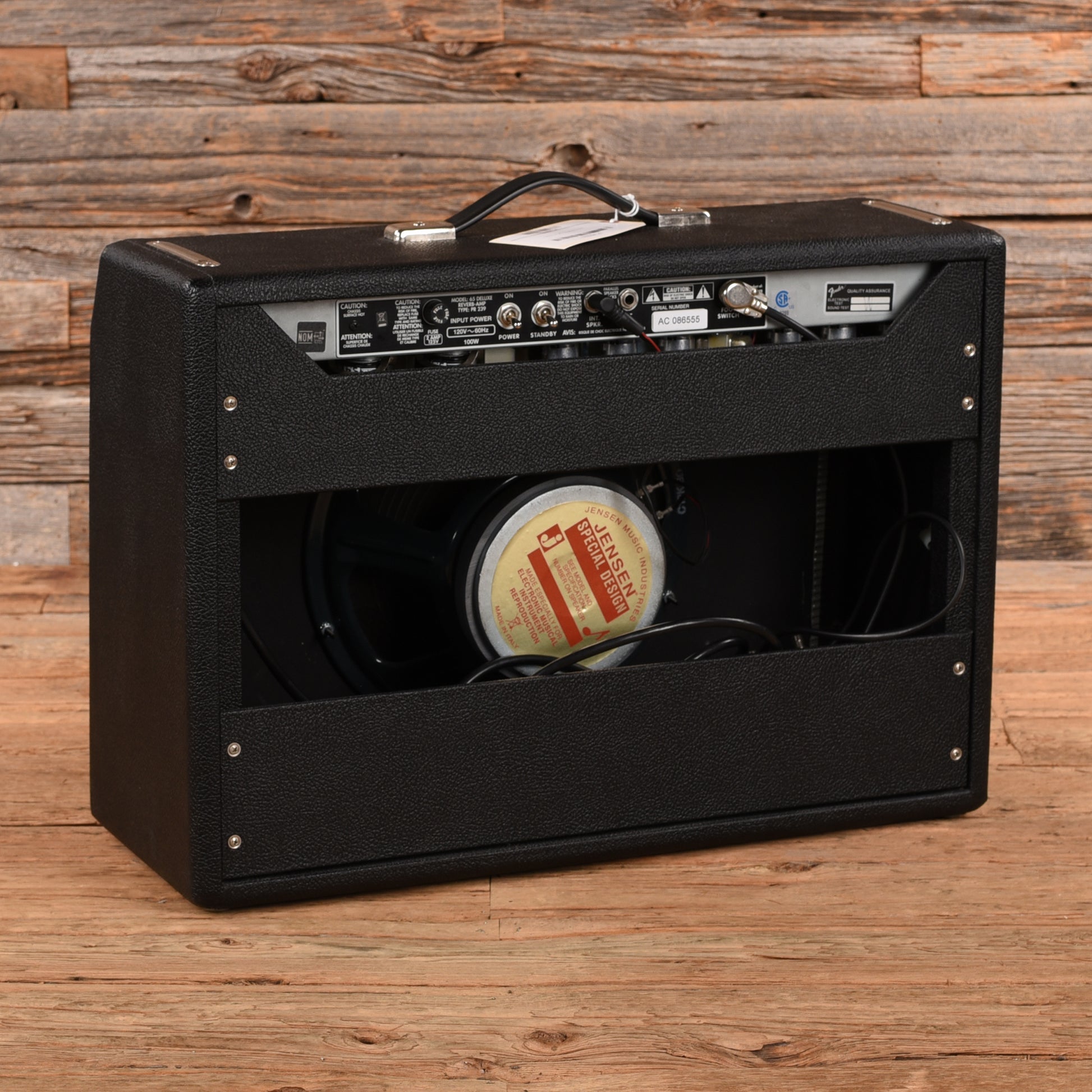 Fender '65 Deluxe Reverb Black 2010 Amplifiers