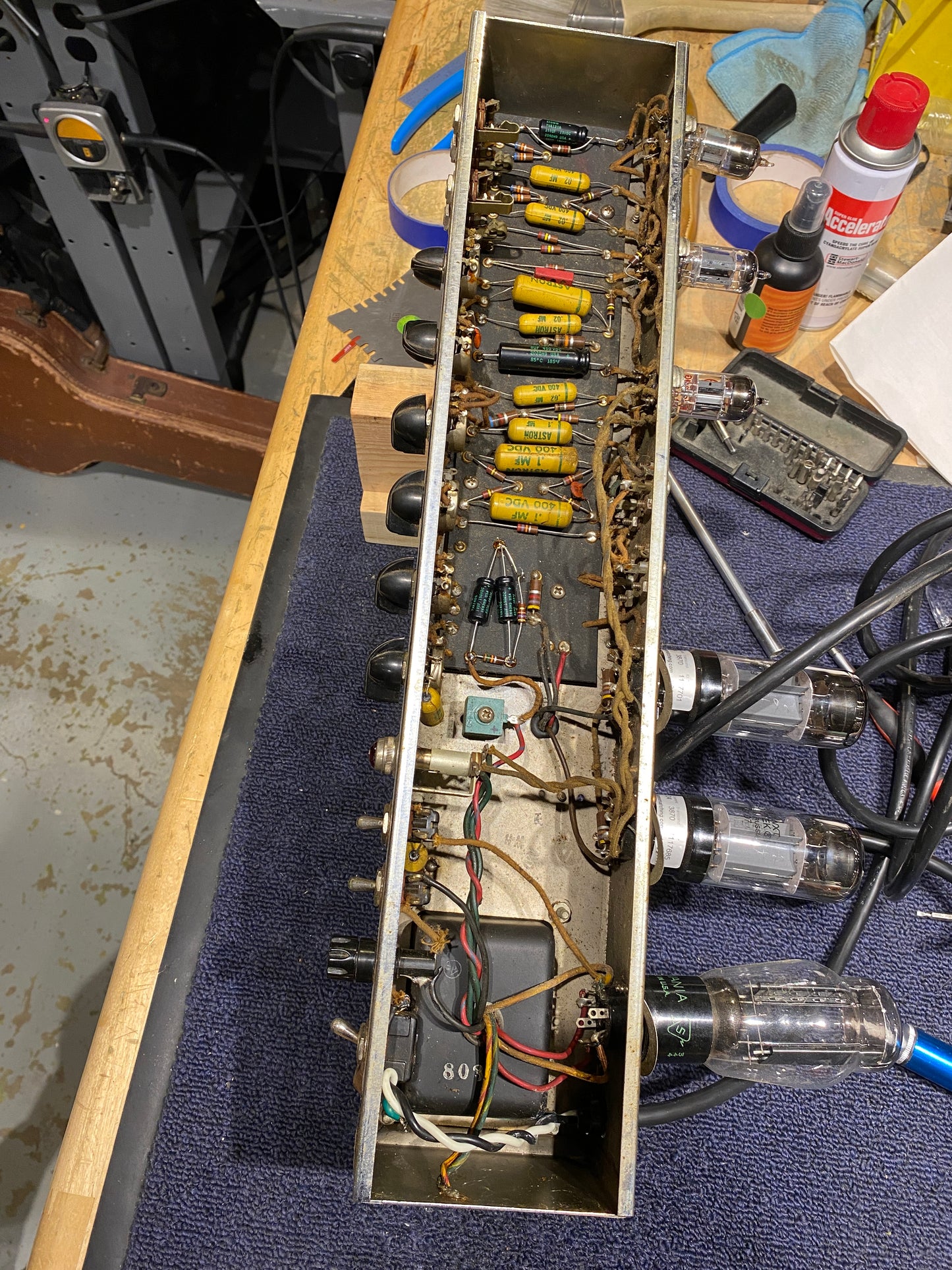 Fender Bassman 5F6A Gold Re-Tolex 1960 Amplifiers