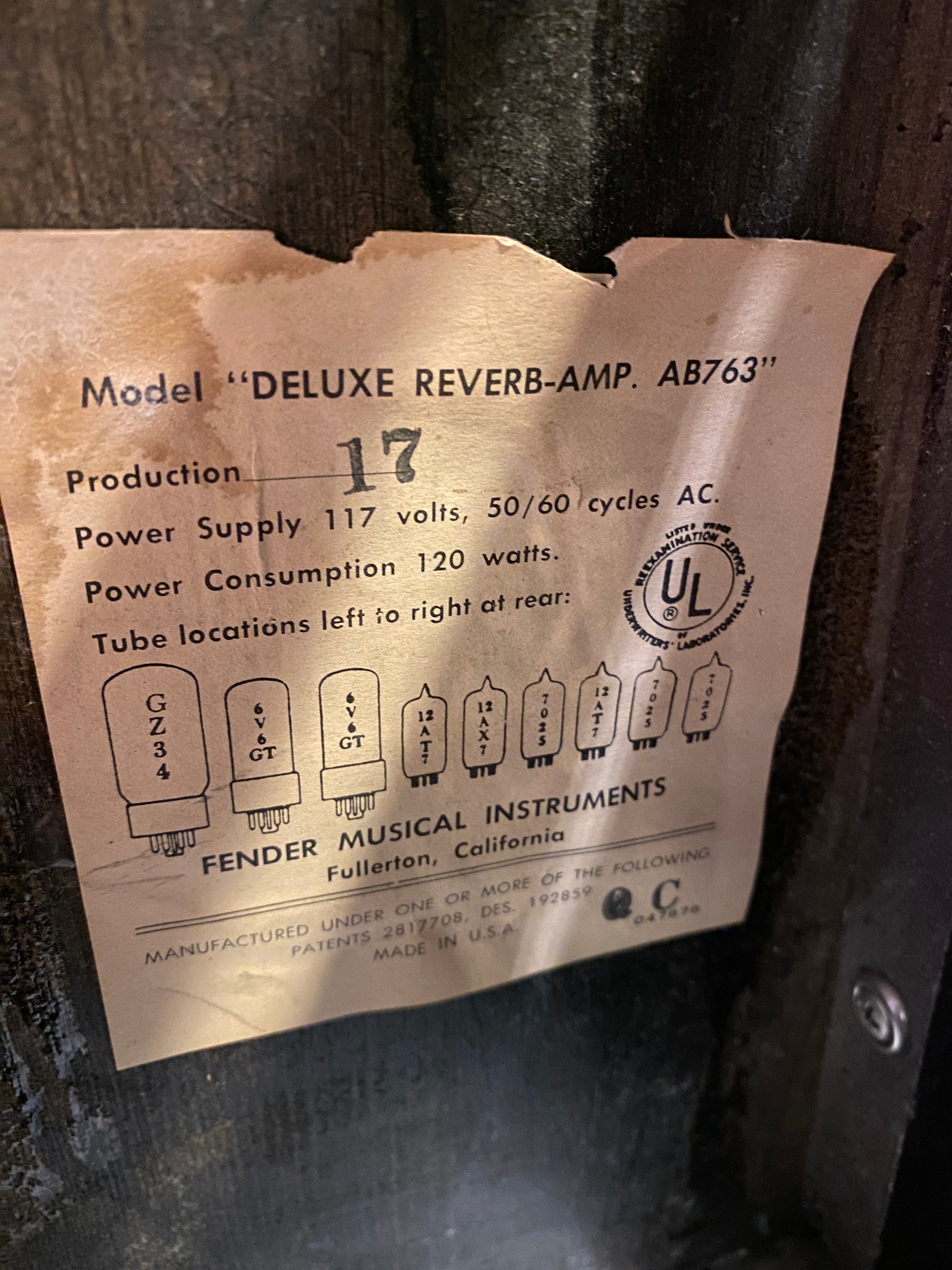 Fender Deluxe Reverb 2-Channel 22-Watt 1x12