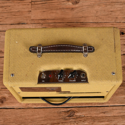 Fender Pro-Junior Tweed 2001 Amplifiers