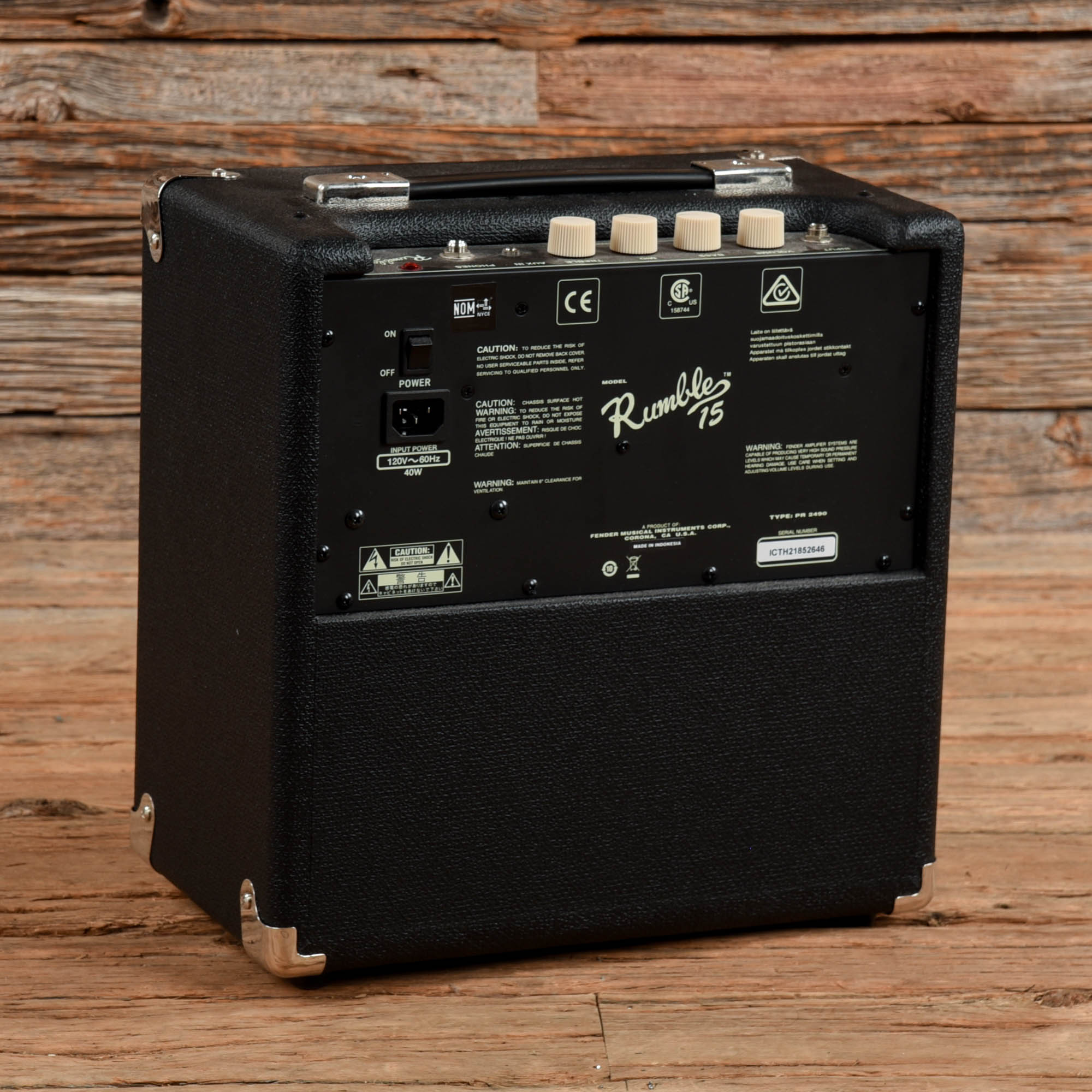 Fender Rumble 15 V3 15-Watt 1x8