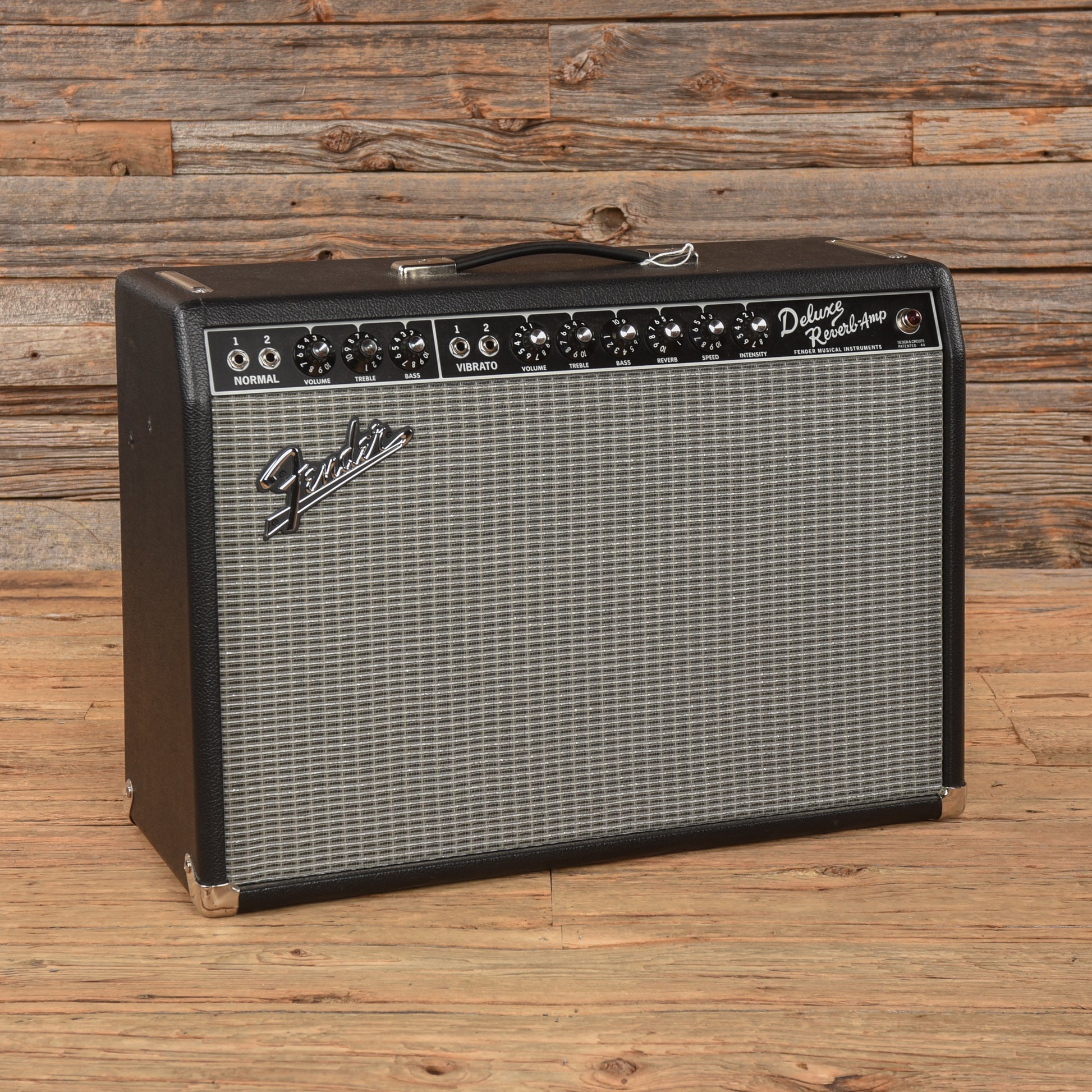 Fender '65 Deluxe Reverb Reissue 22-Watt 1x12" Guitar Combo Amps / Guitar Amps / Guitar Cabinets