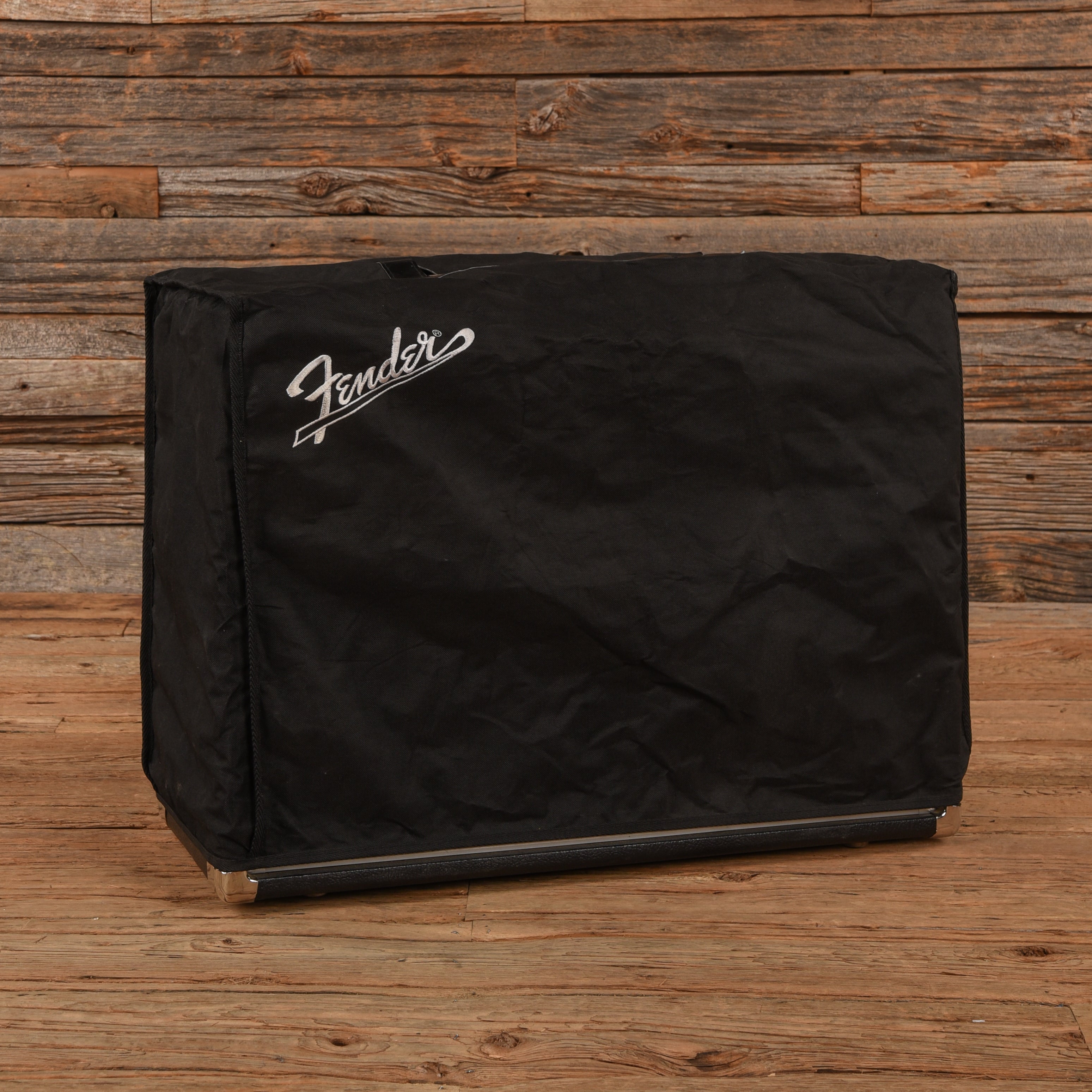 Fender 68 Custom Vibrolux Reverb 2-Channel 35-Watt 2x10