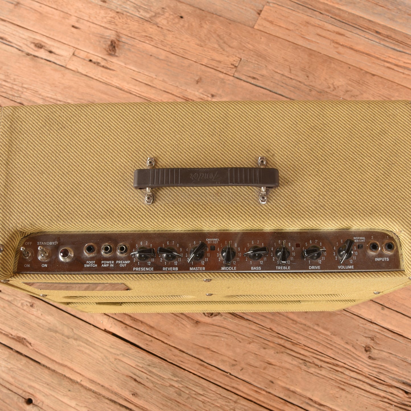 Fender Blues DeVille Reissue 2-Channel 60-Watt 4x10" Guitar Combo Amps / Guitar Amps / Guitar Cabinets