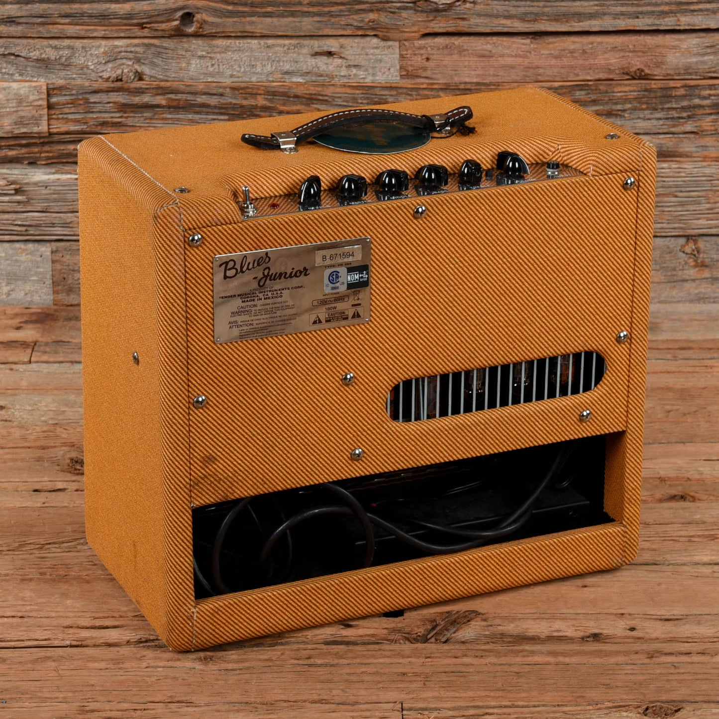 Fender Blues Junior 15-Watt 1x12" Guitar Combo Amp Amps / Guitar Amps / Guitar Cabinets