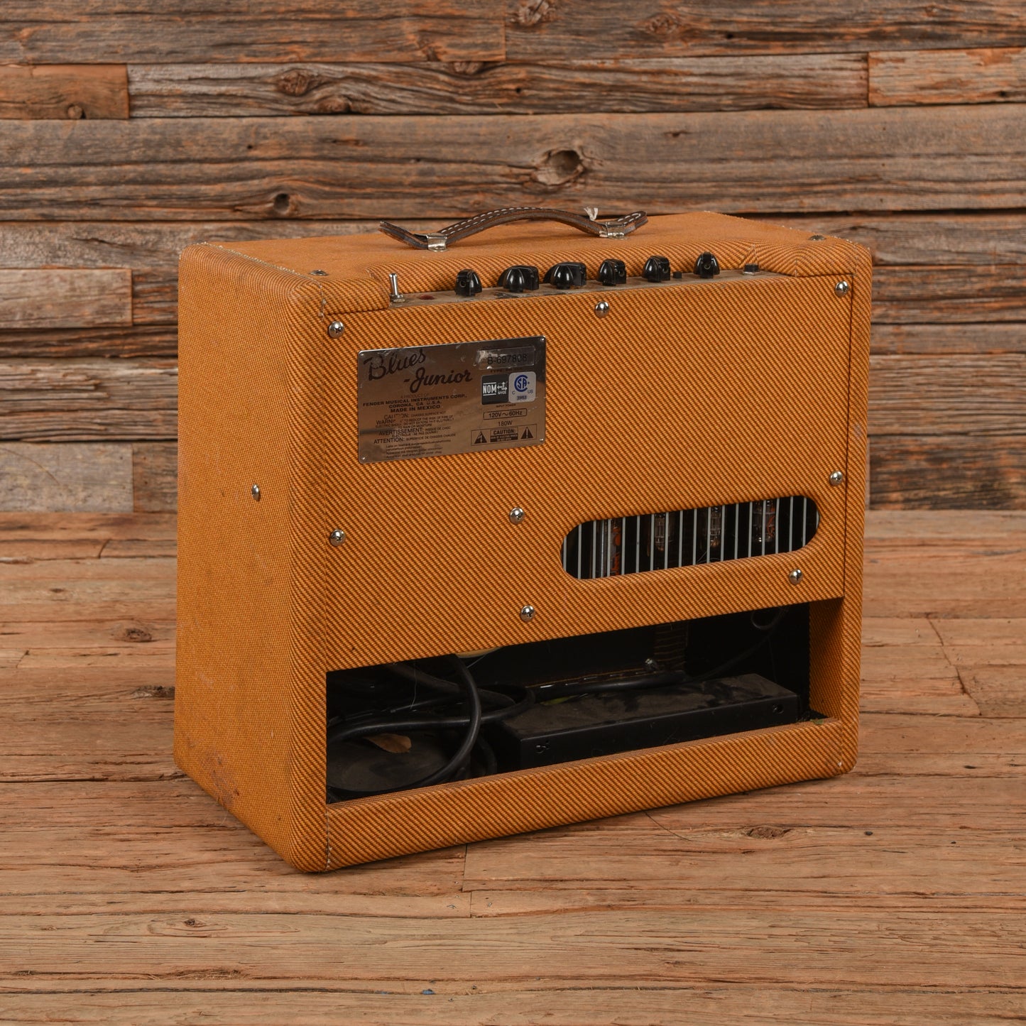 Fender Blues Junior 15-Watt 1x12" Guitar Combo Amp Amps / Guitar Amps / Guitar Cabinets