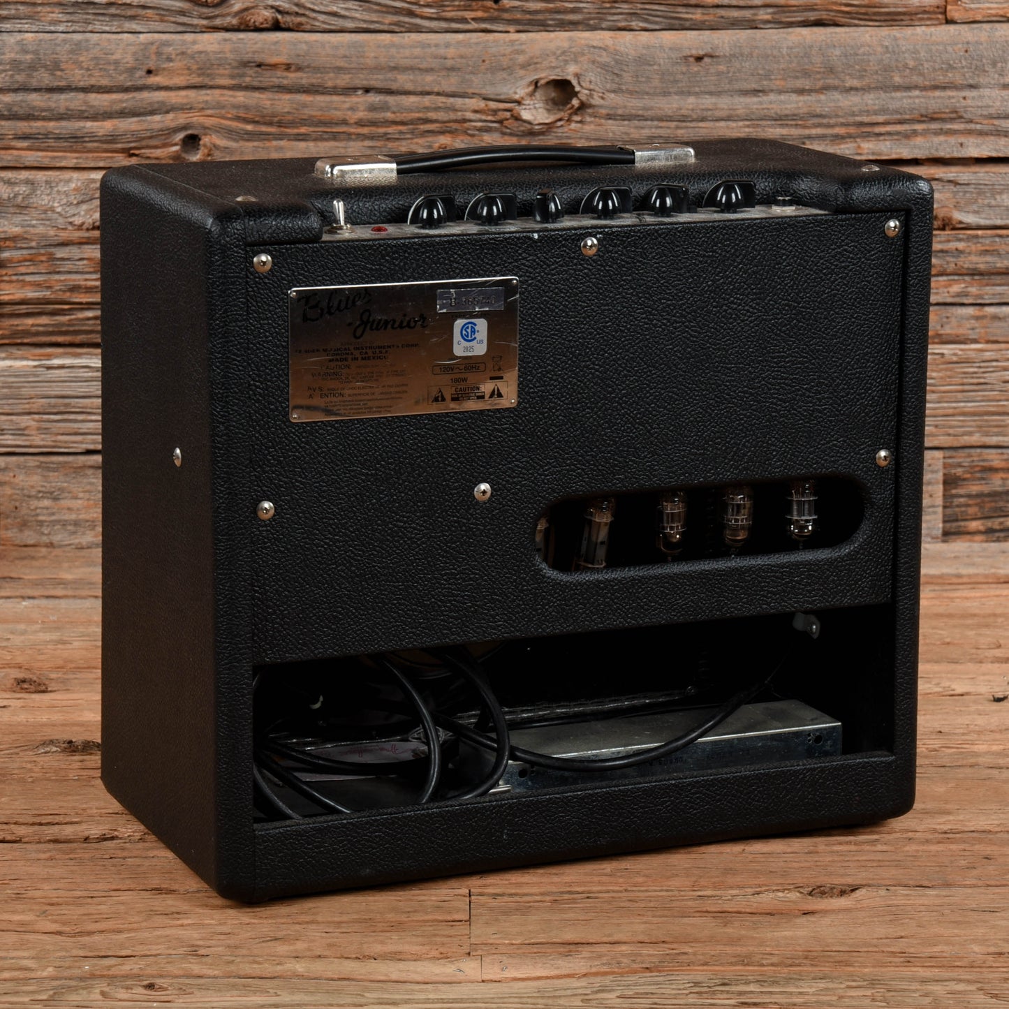 Fender Blues Junior 15-Watt 1x12" Guitar Combo Amp Amps / Guitar Amps / Guitar Cabinets