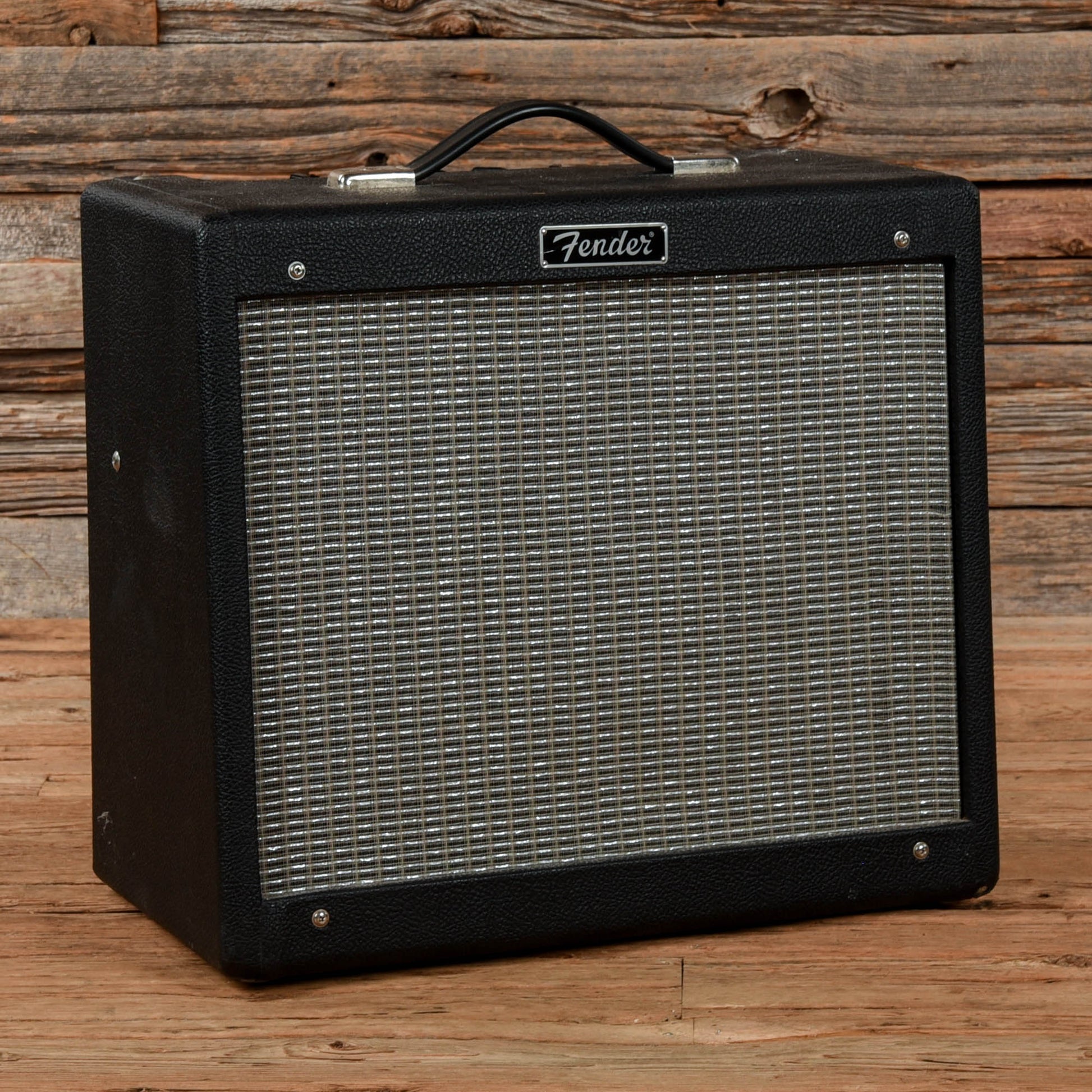 Fender Blues Junior 15-Watt 1x12" Guitar Combo Amps / Guitar Amps / Guitar Cabinets