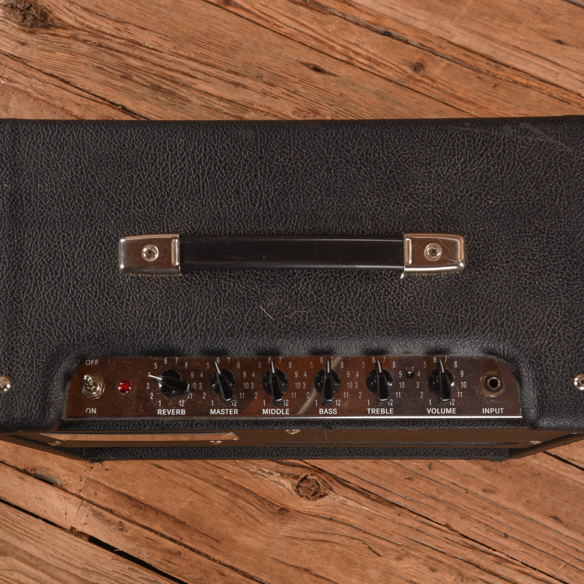 Fender Blues Junior 2-Channel 15-Watt 1x12" Guitar Combo Amp Amps / Guitar Amps / Guitar Cabinets