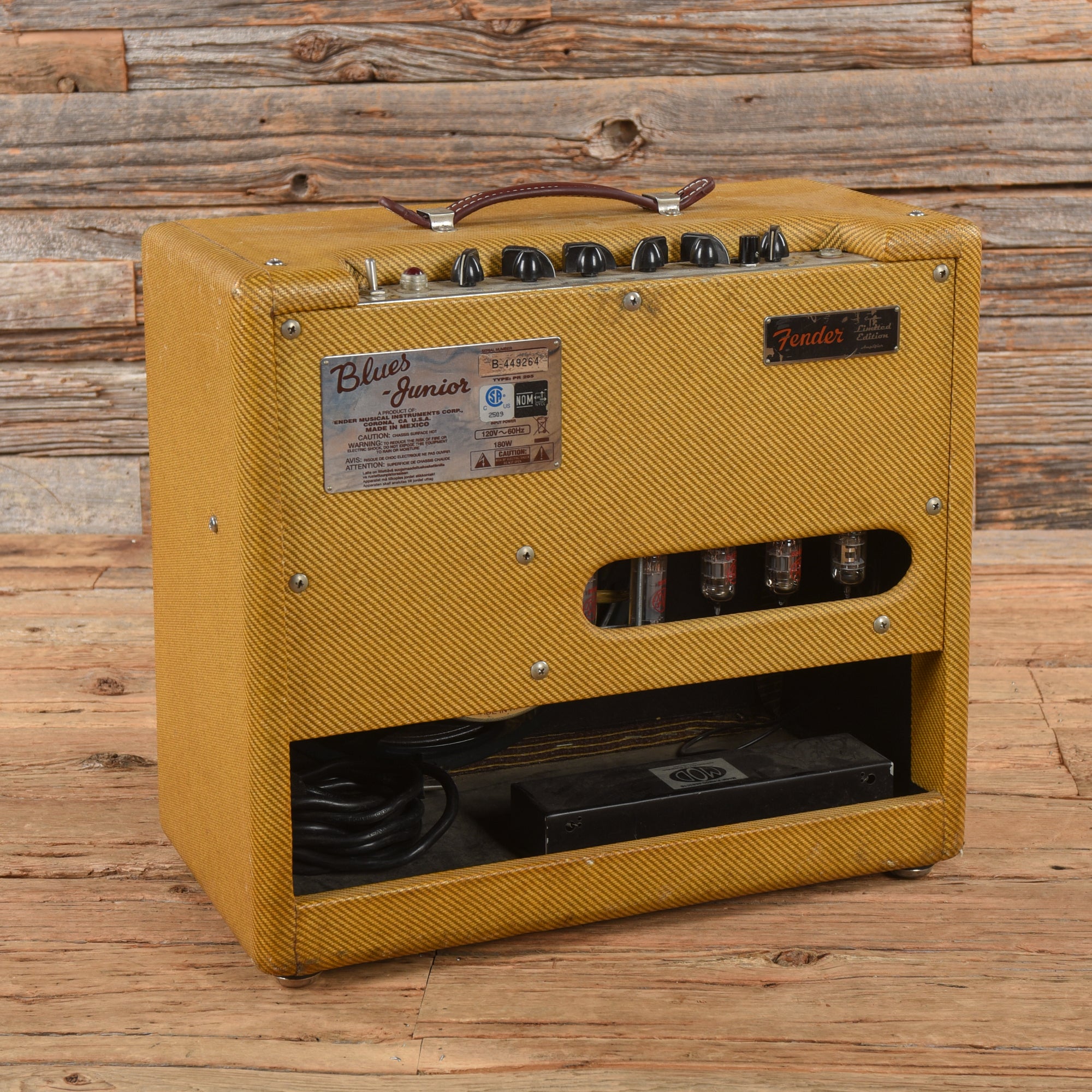 Fender Blues Junior Amps / Guitar Amps / Guitar Cabinets