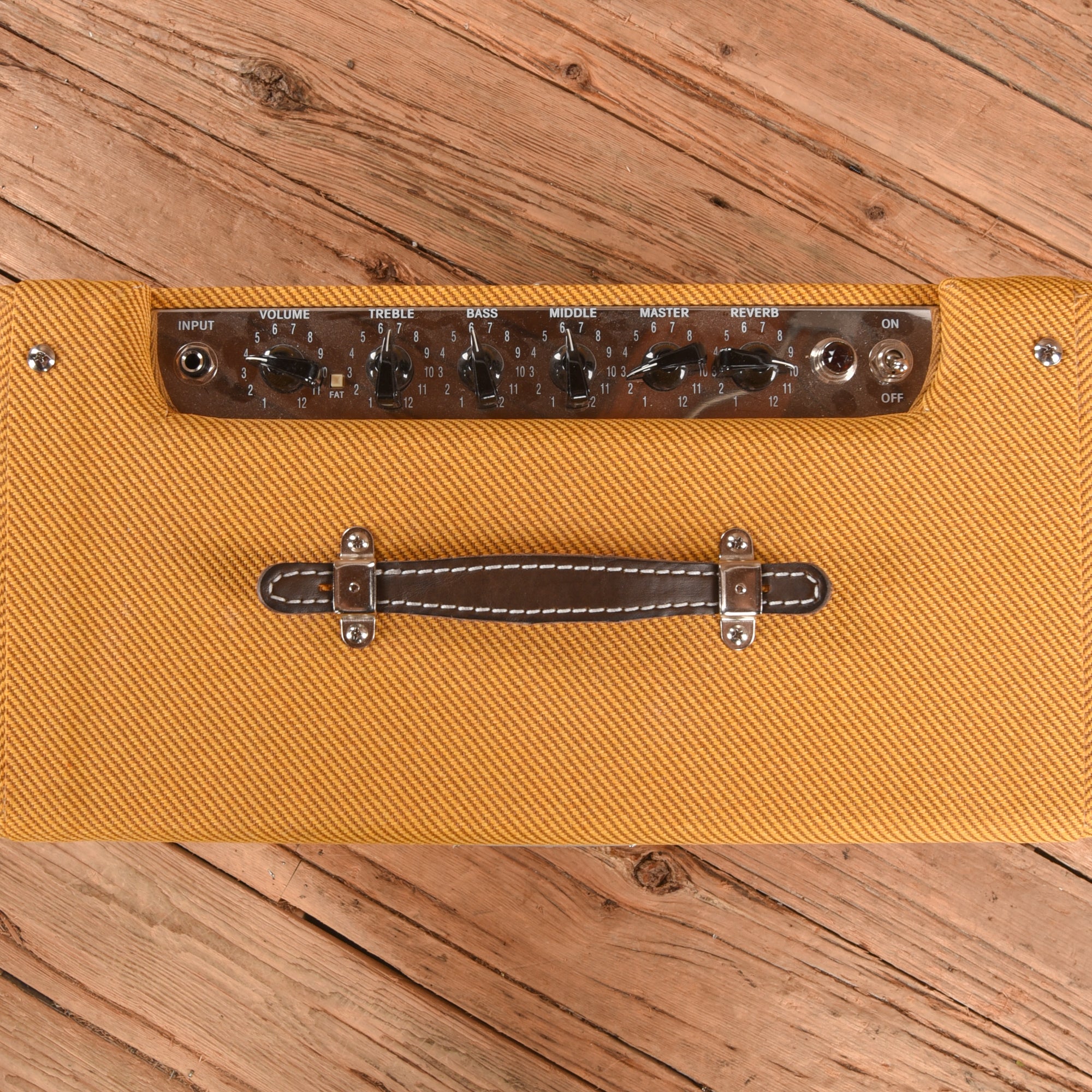 Fender Blues Junior Lacquered Tweed 15-Watt 1x12