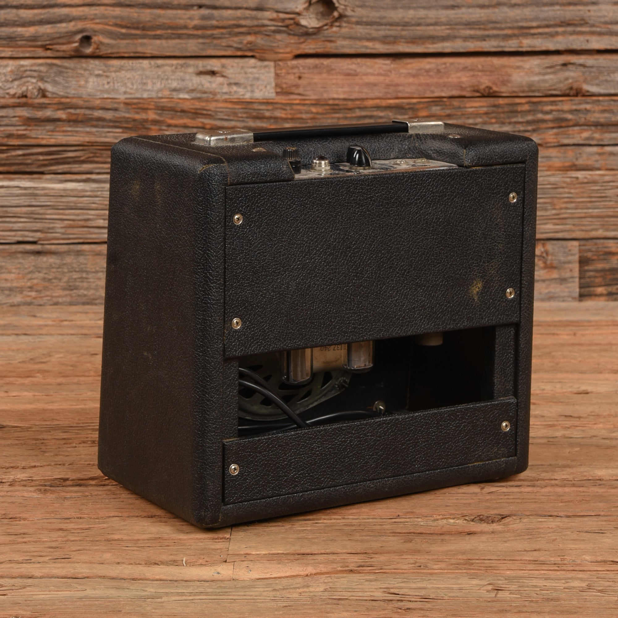 Fender Champ Amplifier 5F1 Black Tolex 1963 – Chicago Music Exchange
