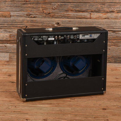 Fender "Custom" Vibrolux Reverb 40-Watt 2x10" Guitar Combo Amps / Guitar Amps / Guitar Cabinets