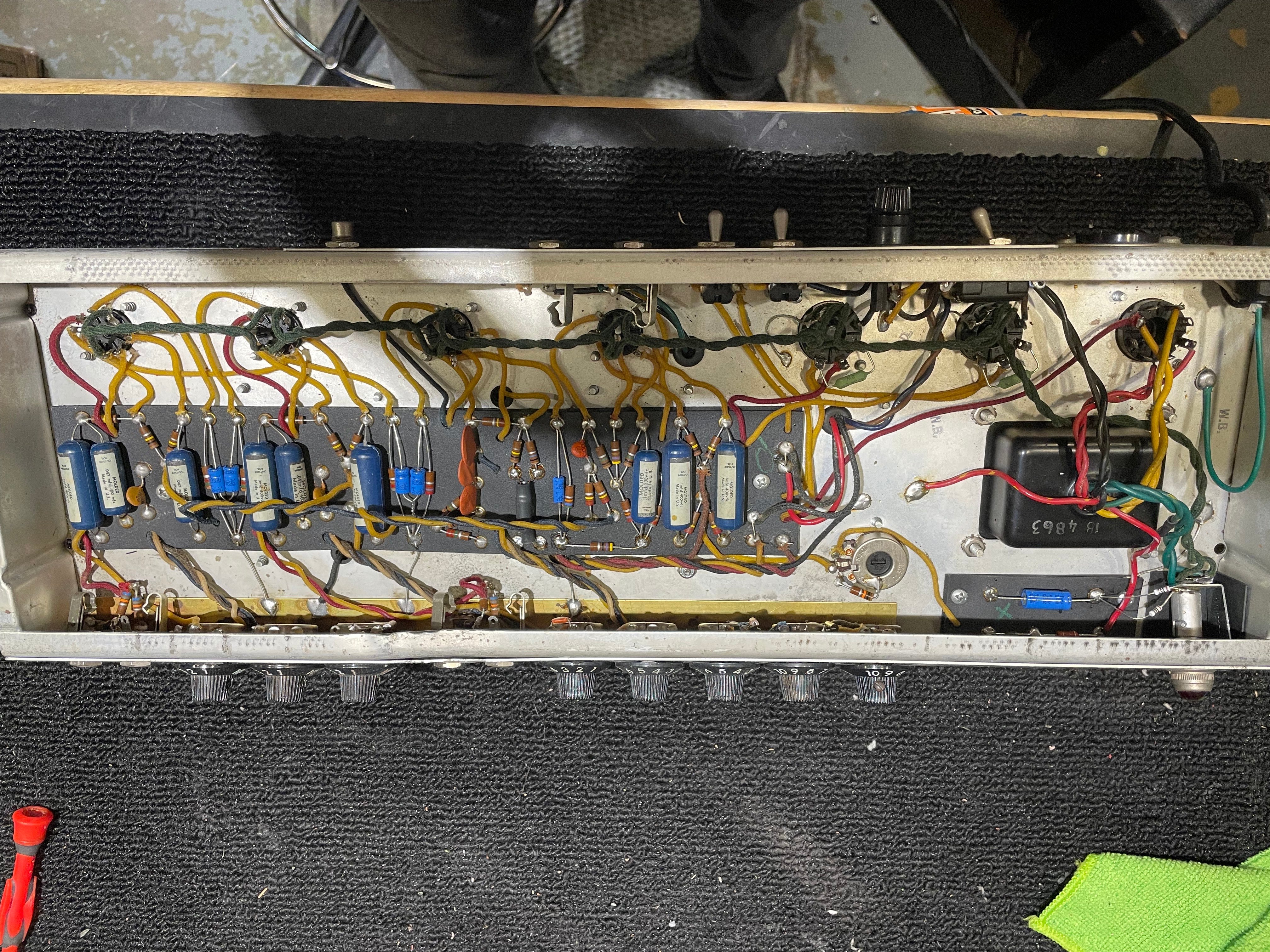 Fender Deluxe 2-Channel 20-Watt 1x12
