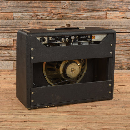 Fender Deluxe 2-Channel 20-Watt 1x12" Guitar Combo Amp  1963 Amps / Guitar Amps / Guitar Cabinets