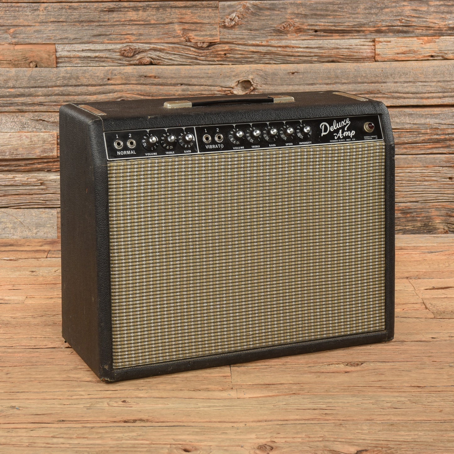 Fender Deluxe 2-Channel 20-Watt 1x12" Guitar Combo Amp  1963 Amps / Guitar Amps / Guitar Cabinets