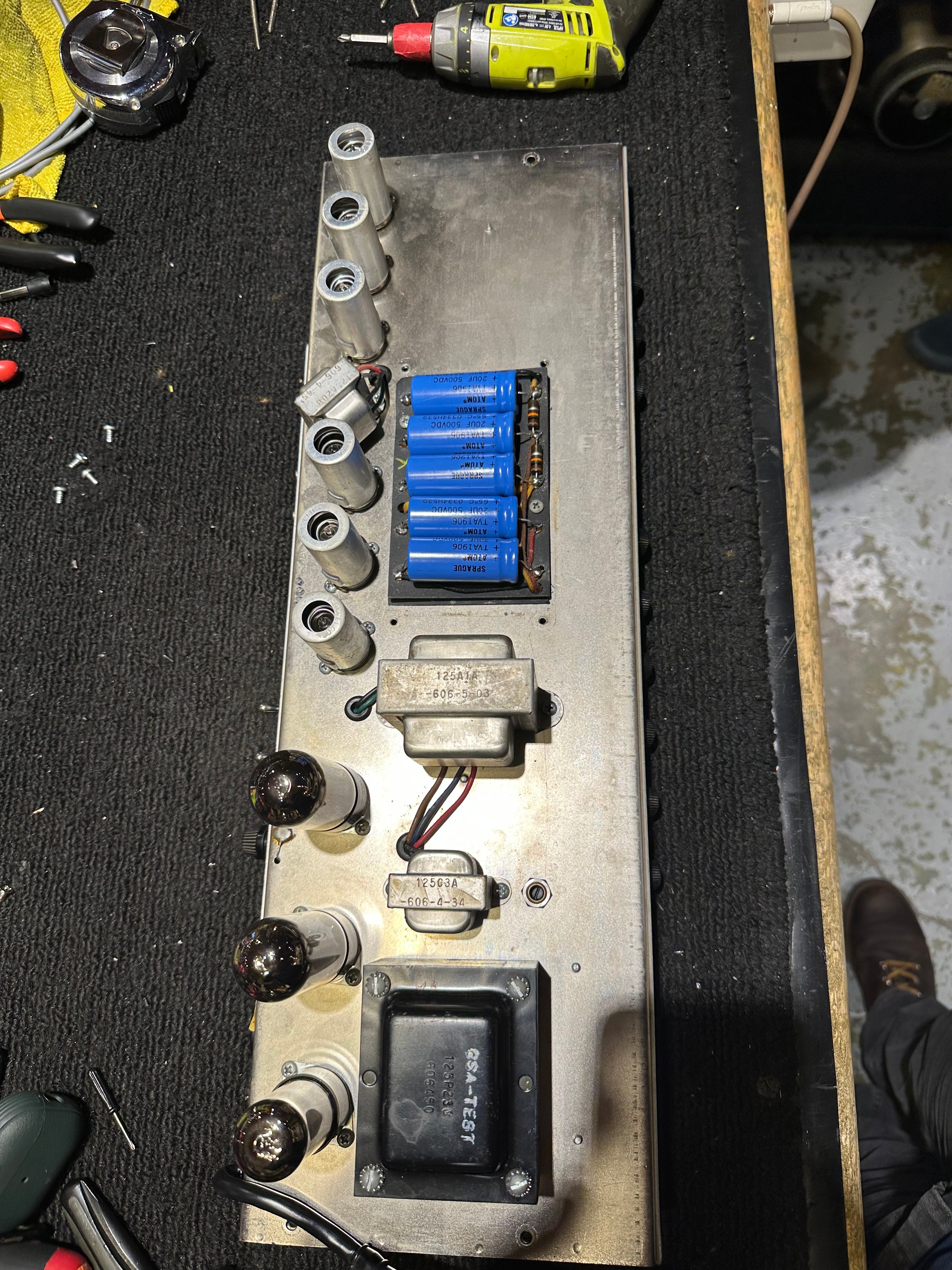Fender Deluxe Reverb  1965 Amps / Guitar Amps / Guitar Cabinets